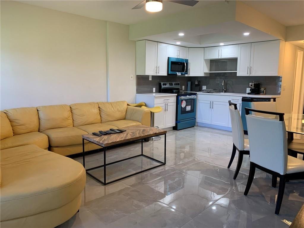 259 Fanshaw G, Boca Raton, FL 33434 Photo 3