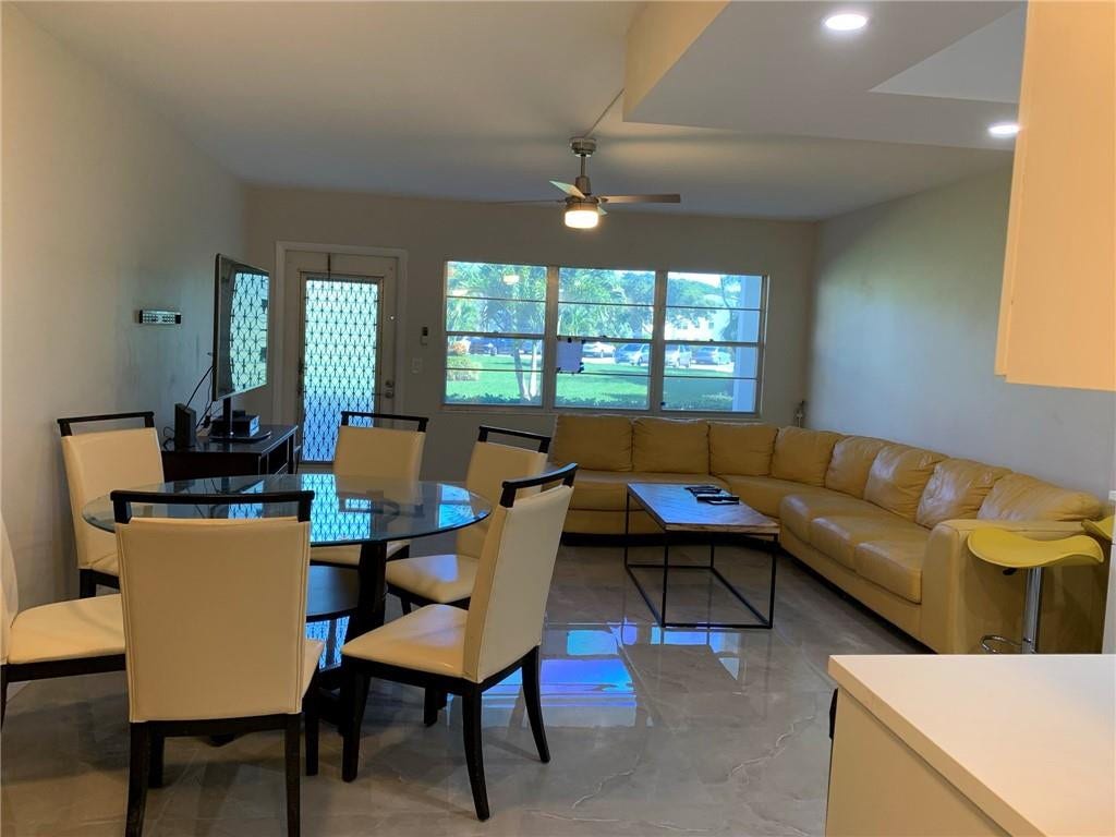 259 Fanshaw G, Boca Raton, FL 33434 Photo 4
