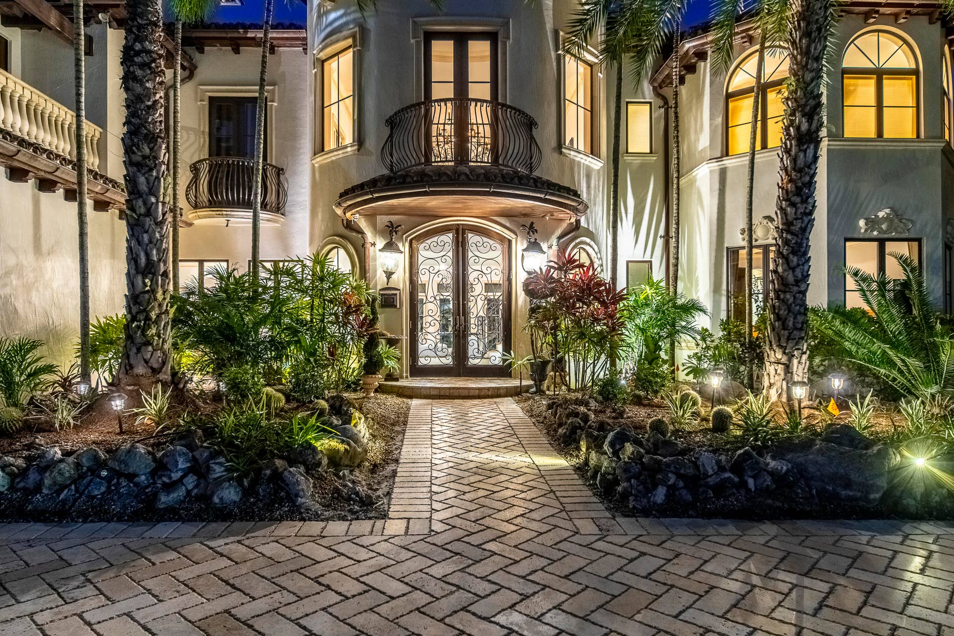 42 Nurmi Drive, Fort Lauderdale, FL 33301 2. MLS