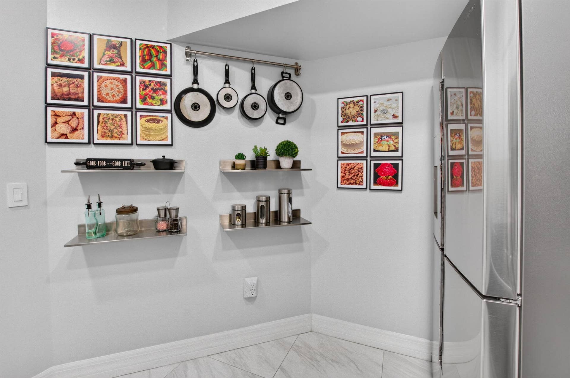 2109 TUSCANY Way, #109, Boynton Beach, FL 33435 Stylish Floating Shelves & Dcor