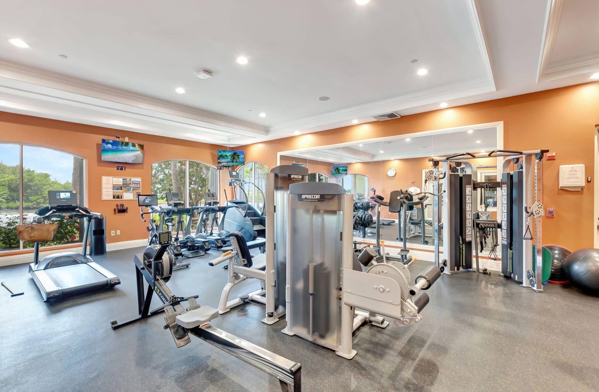 2109 TUSCANY Way, #109, Boynton Beach, FL 33435 Cardio & Strength Training Equipment