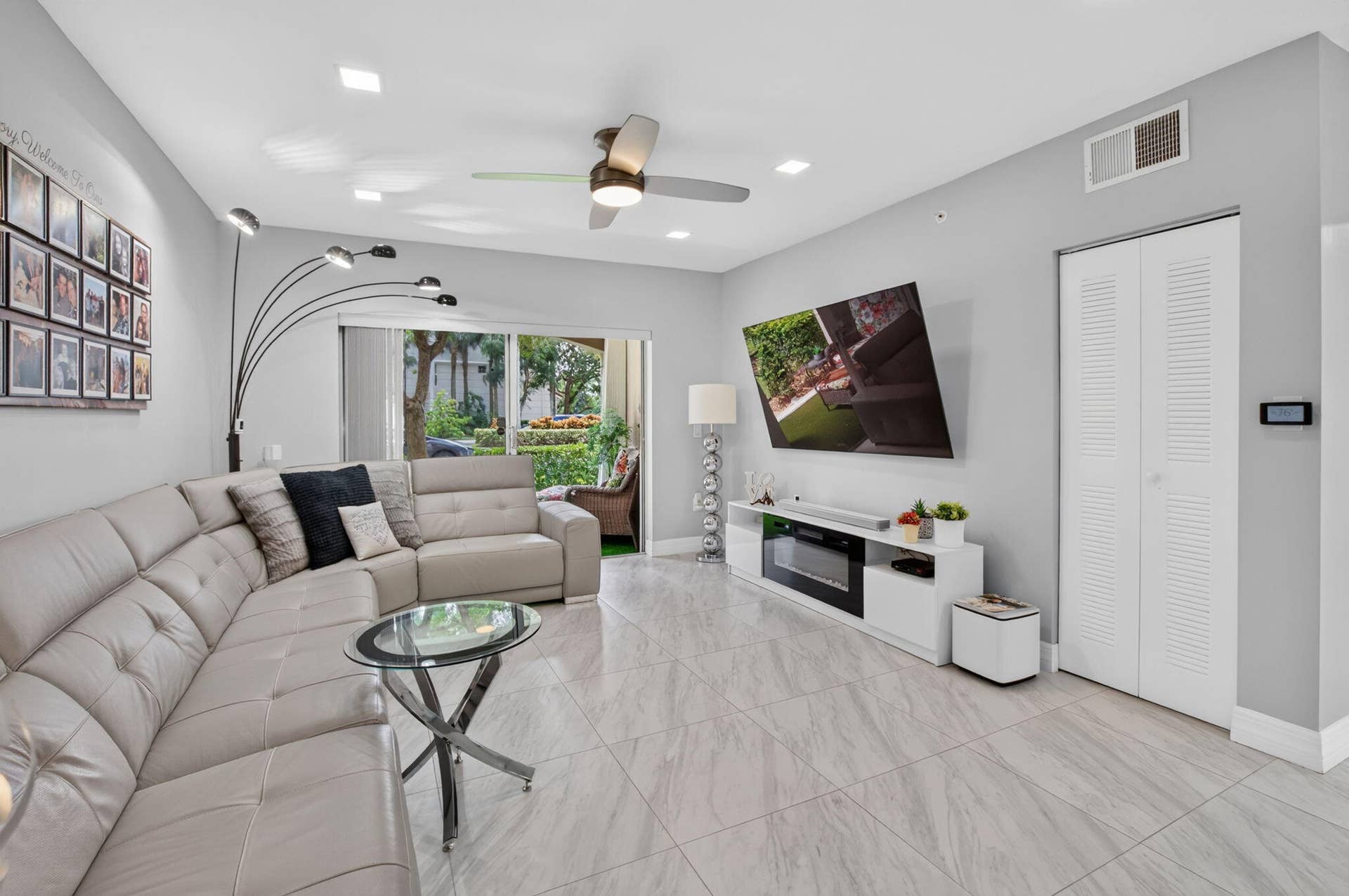 2109 TUSCANY Way, #109, Boynton Beach, FL 33435 Decorative Fireplace
