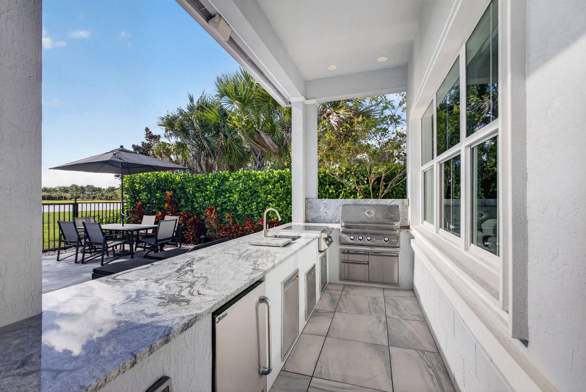 9934 Timber Creek Way, Palm Beach Gardens, FL 33412 Outdoor Kitchen
