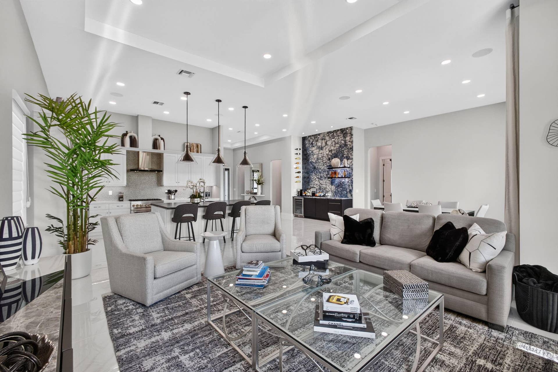 9934 Timber Creek Way, Palm Beach Gardens, FL 33412 Living Room