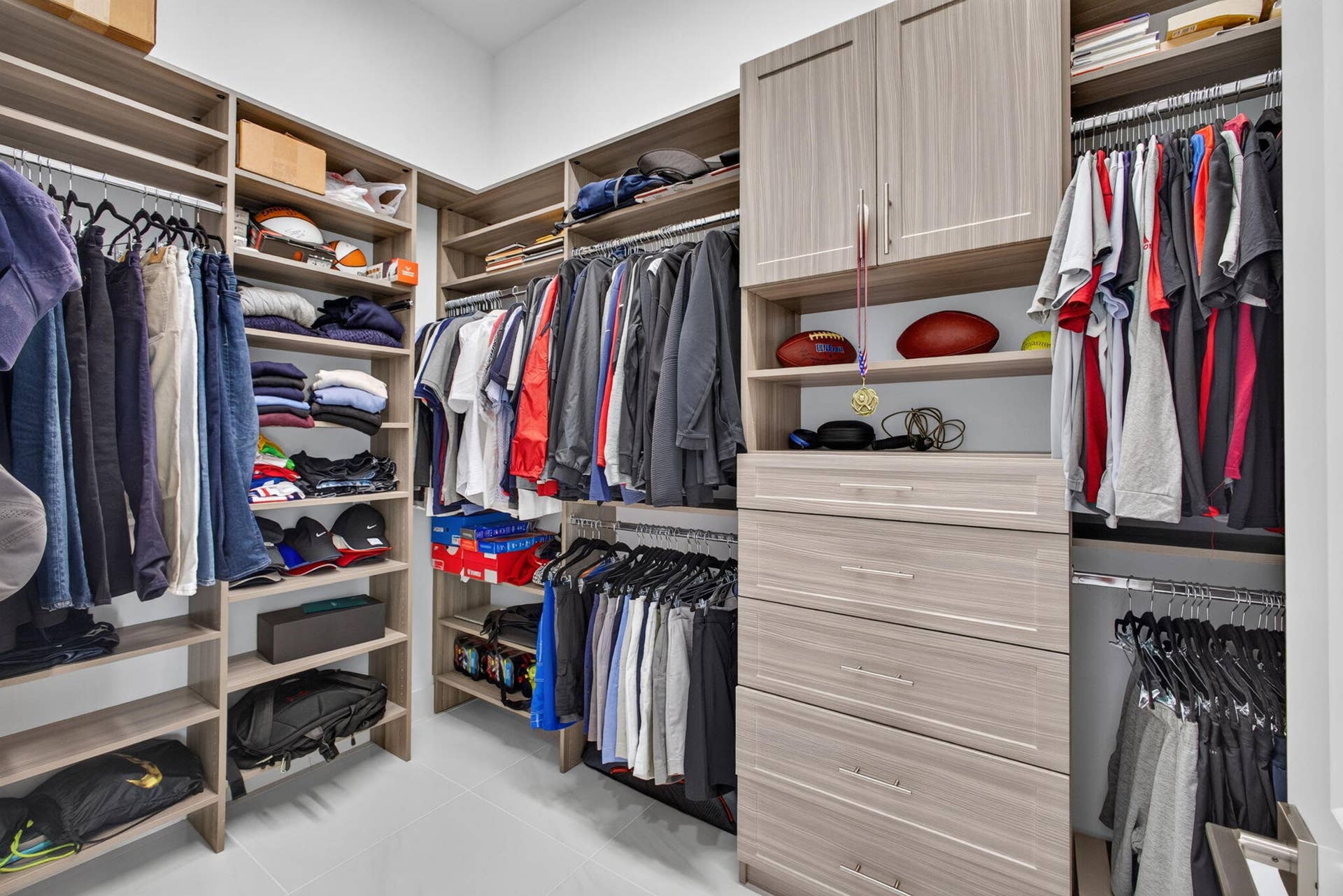 9934 Timber Creek Way, Palm Beach Gardens, FL 33412 Primary Closet
