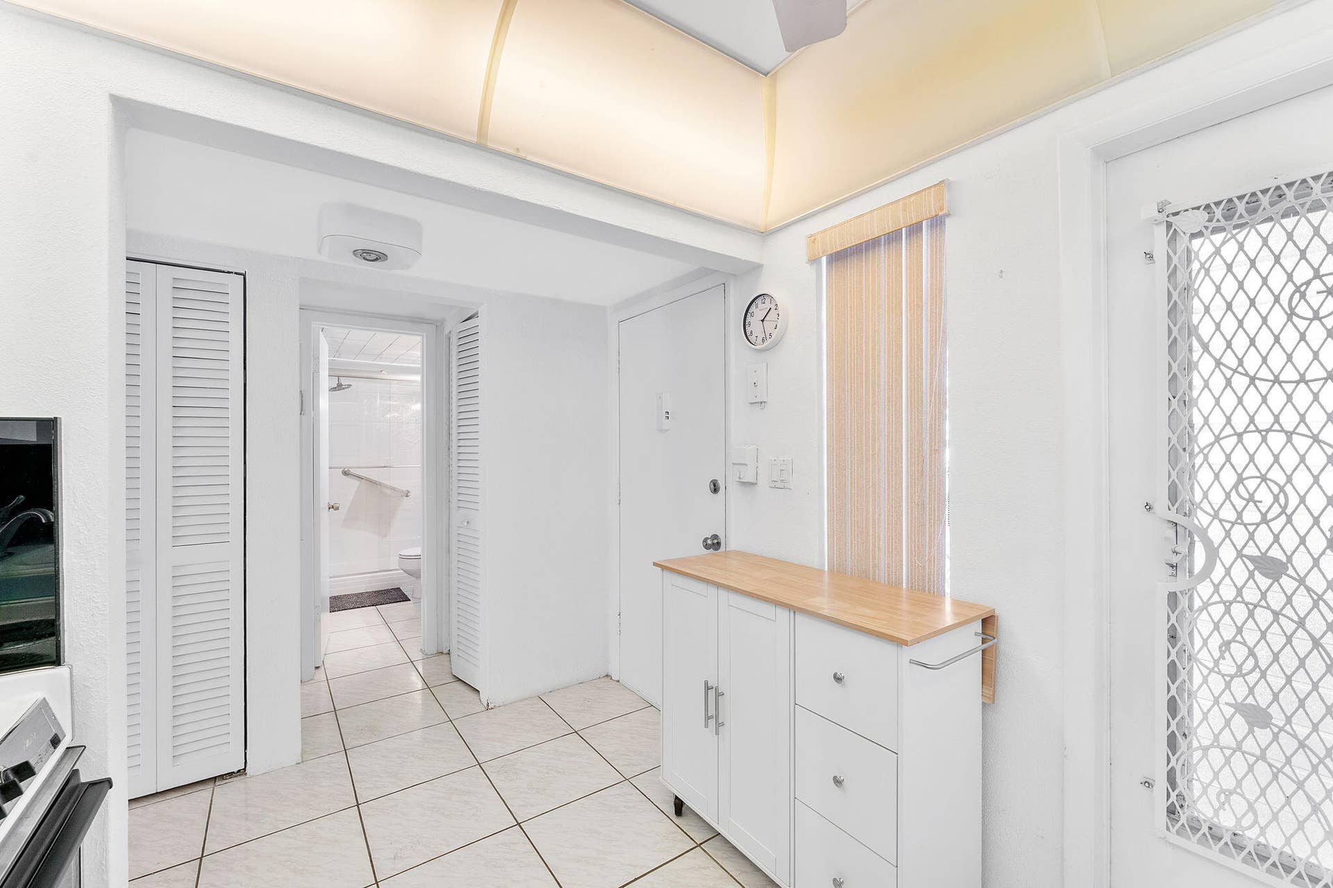 1889 S Ocean Drive, #203, Hallandale Beach, FL 33009 23-web-or-mls-DSC04950