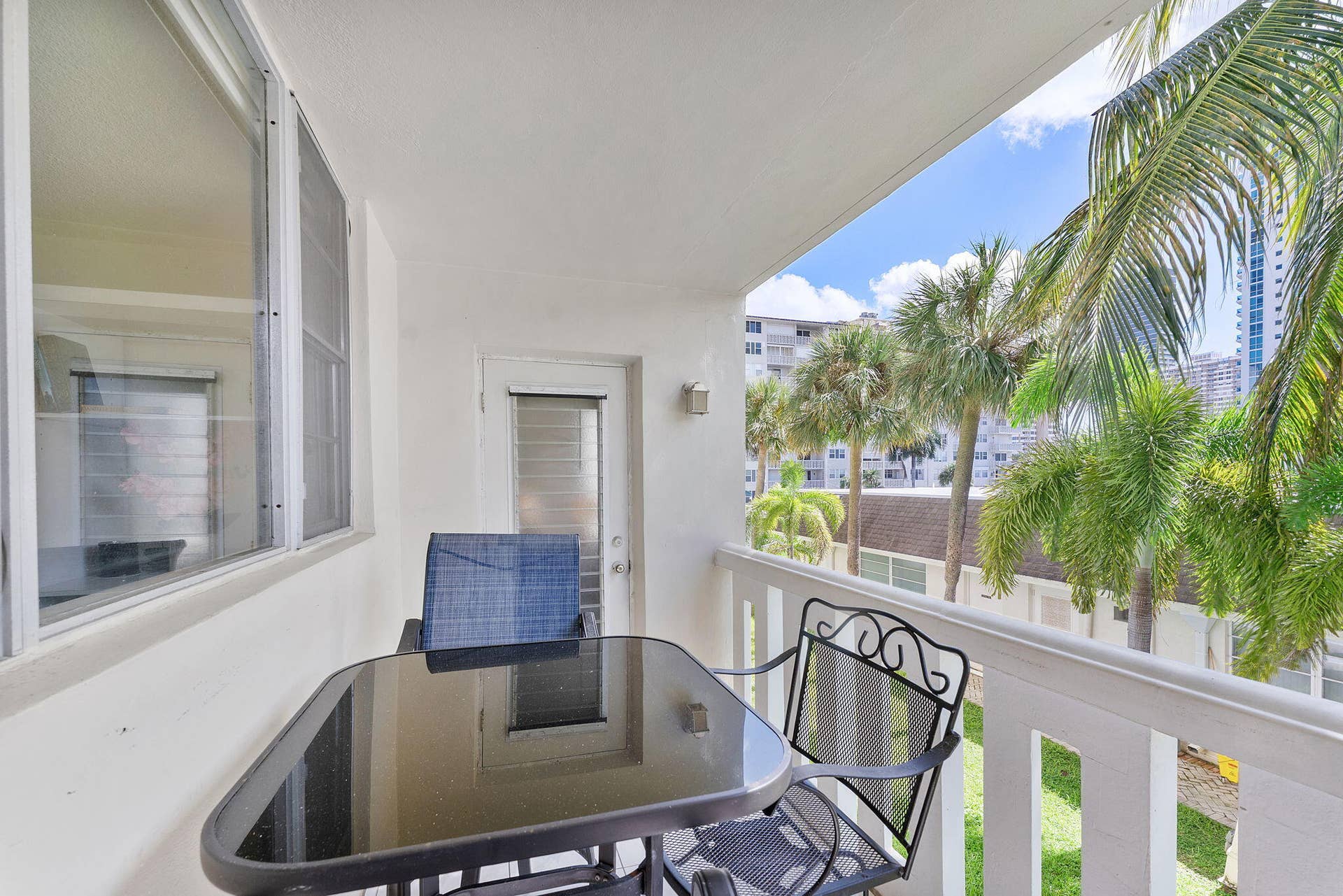 1889 S Ocean Drive, #203, Hallandale Beach, FL 33009 18-web-or-mls-DSC04925