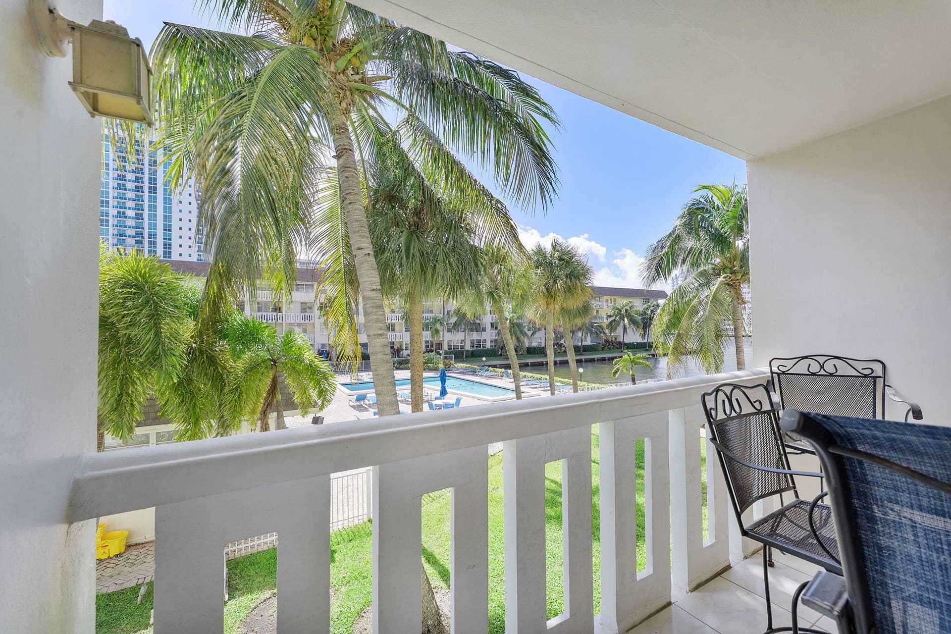 1889 S Ocean Drive, #203, Hallandale Beach, FL 33009 16-web-or-mls-DSC04916