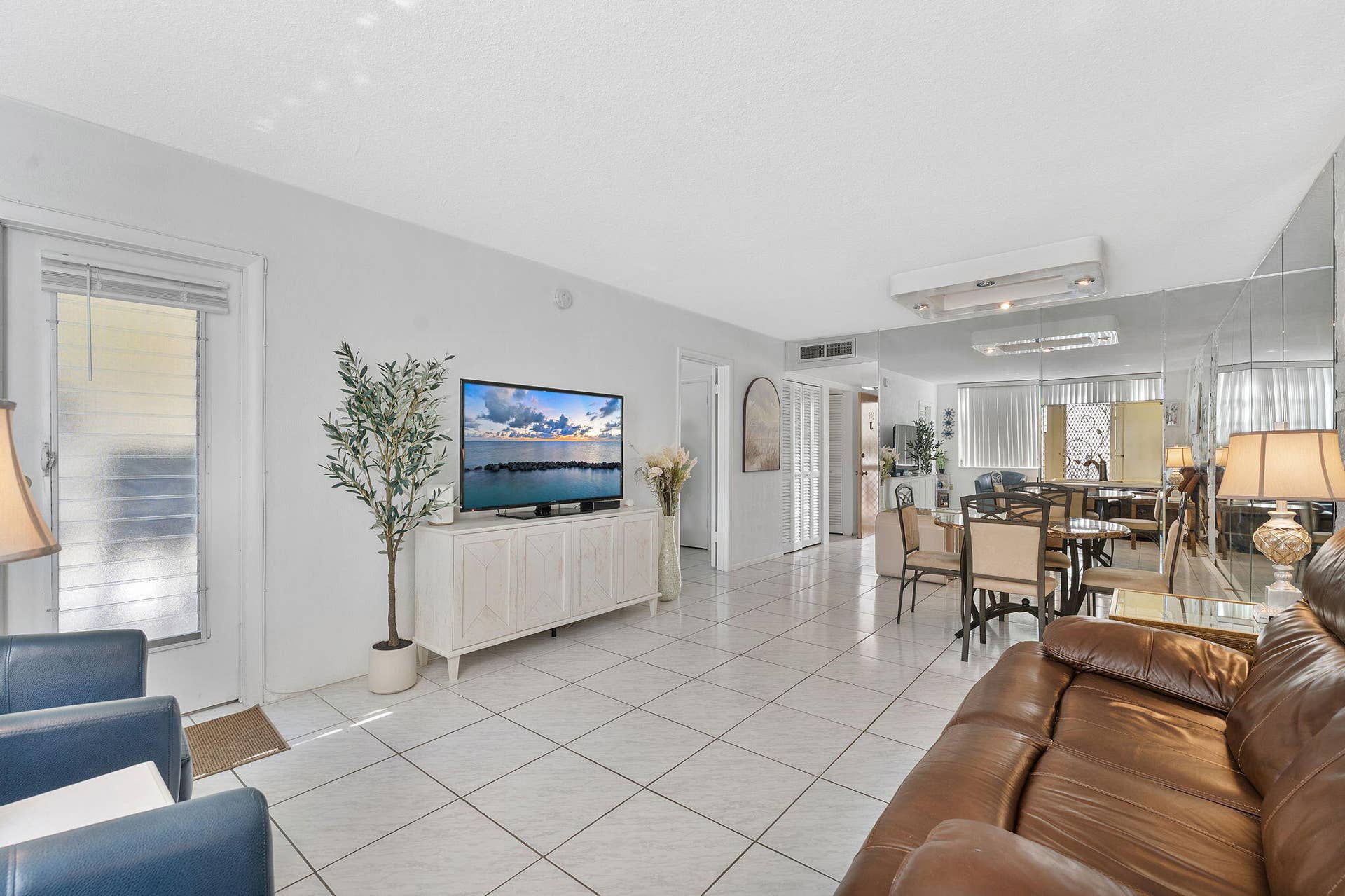 1889 S Ocean Drive, #203, Hallandale Beach, FL 33009 15-web-or-mls-DSC04910