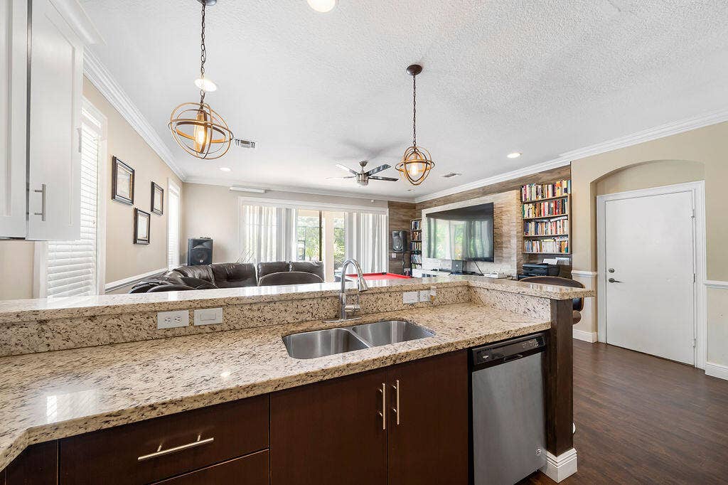 156 CATANIA Way, Royal Palm Beach, FL 33411 20220909152622375560000000-o