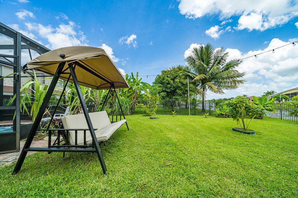 156 CATANIA Way, Royal Palm Beach, FL 33411 20220909152701282532000000-o