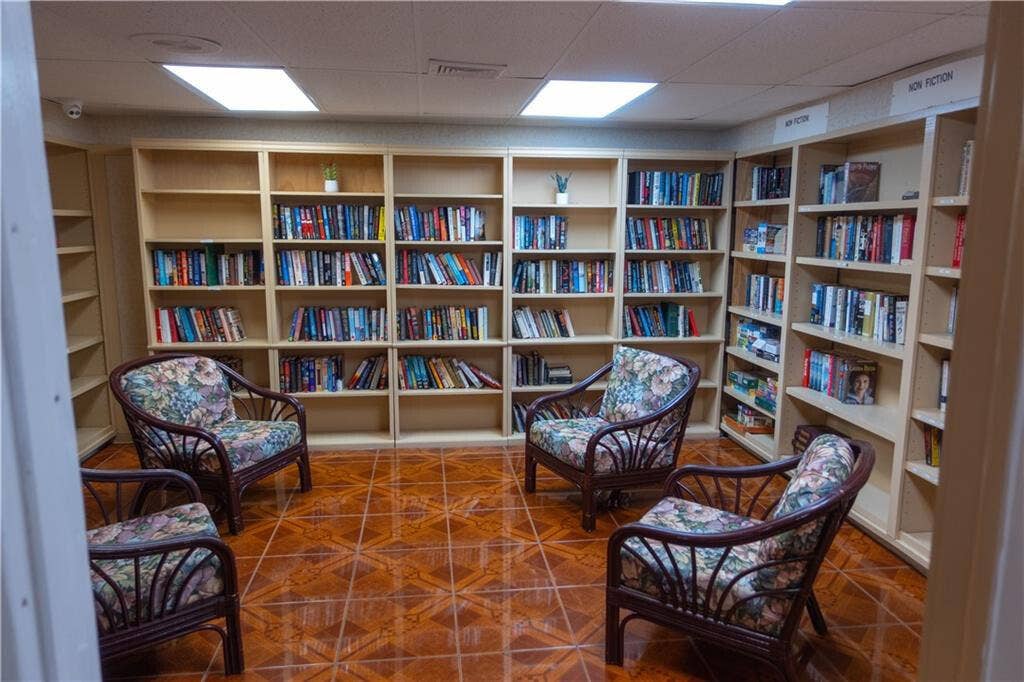 112 LAKE DORA Drive, West Palm Beach, FL 33411 Library