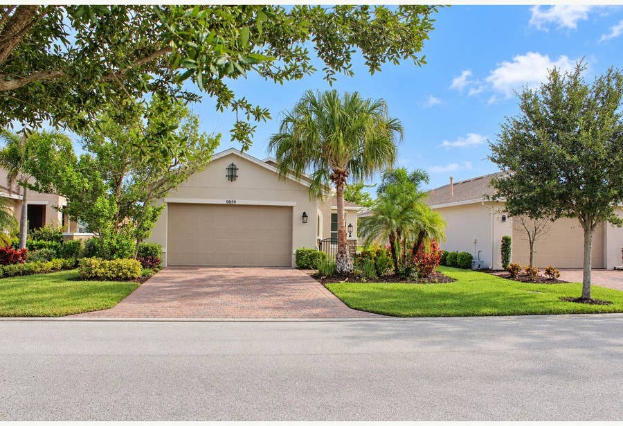 Property photo for 9859 SW TRUMPET TREE Circle, Port St Lucie, FL