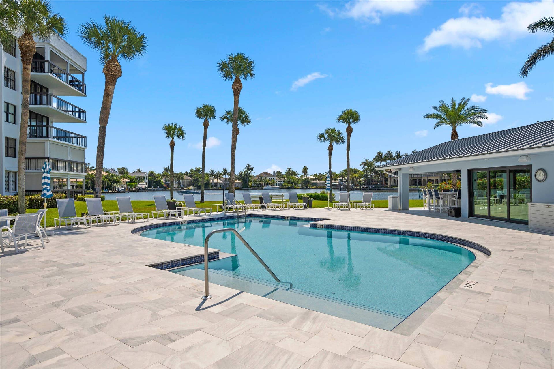611 SE 7TH Street, #PH-5, Delray Beach, FL 33483 41-DSC_7701