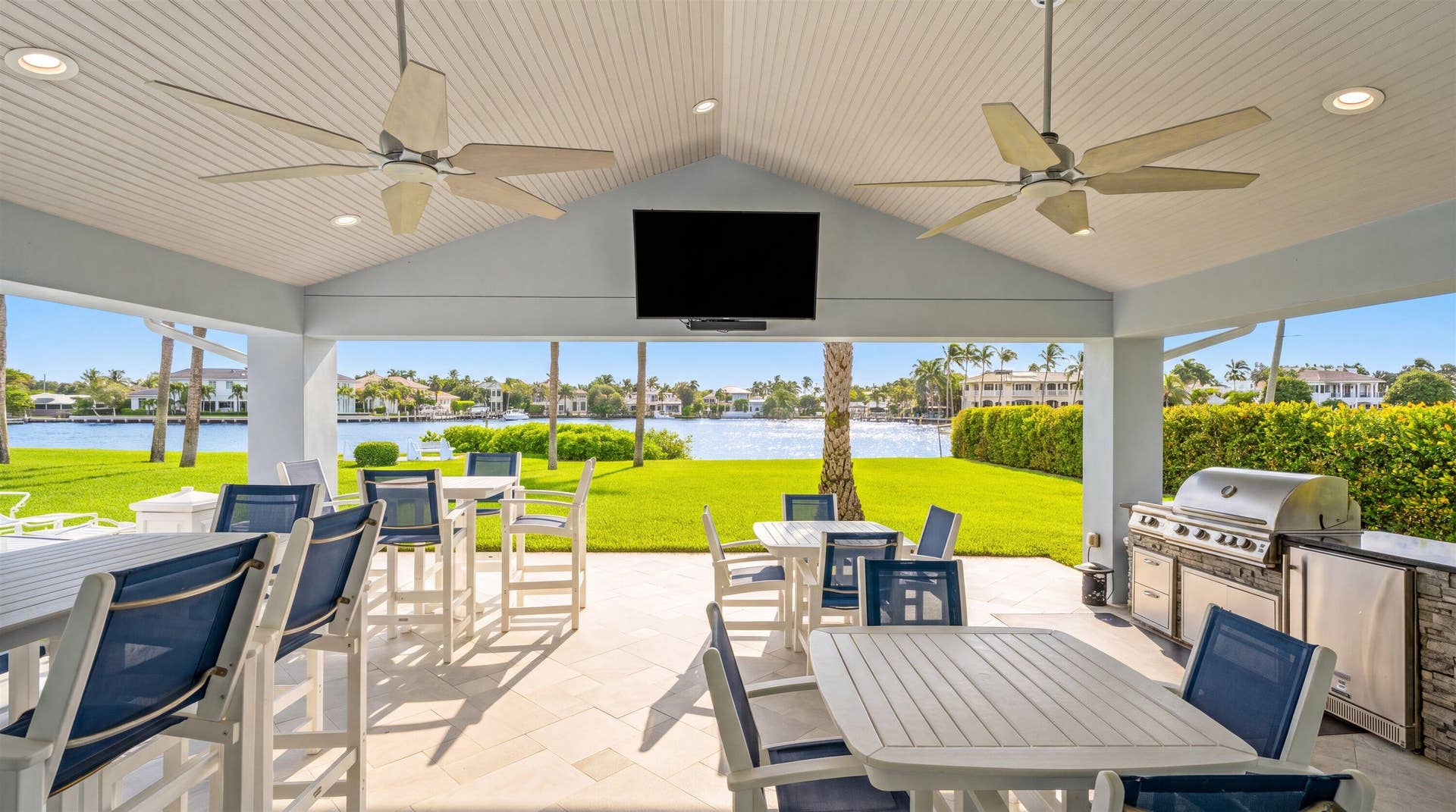 611 SE 7TH Street, #PH-5, Delray Beach, FL 33483 Outdoor Kitchen