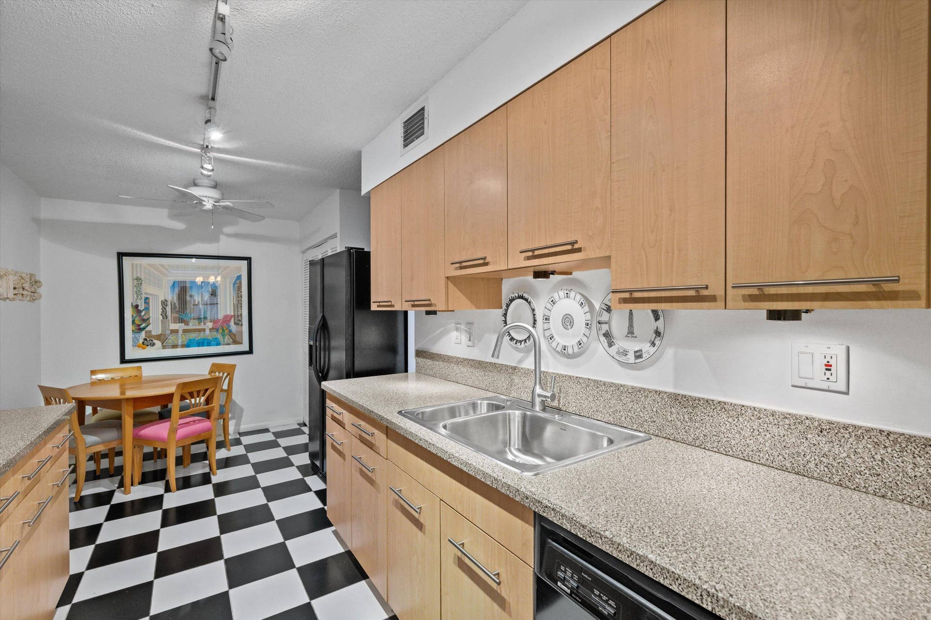 611 SE 7TH Street, #PH-5, Delray Beach, FL 33483 13-DSC_2132