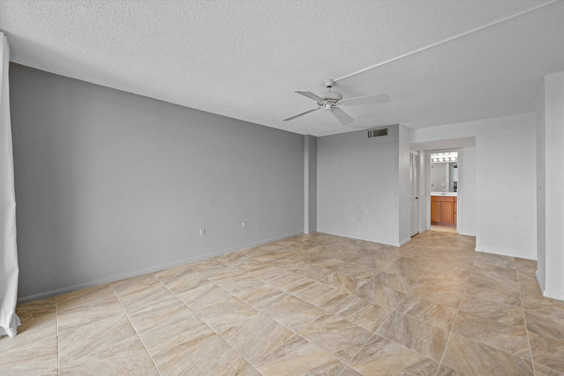 611 SE 7TH Street, #PH-5, Delray Beach, FL 33483 Primary