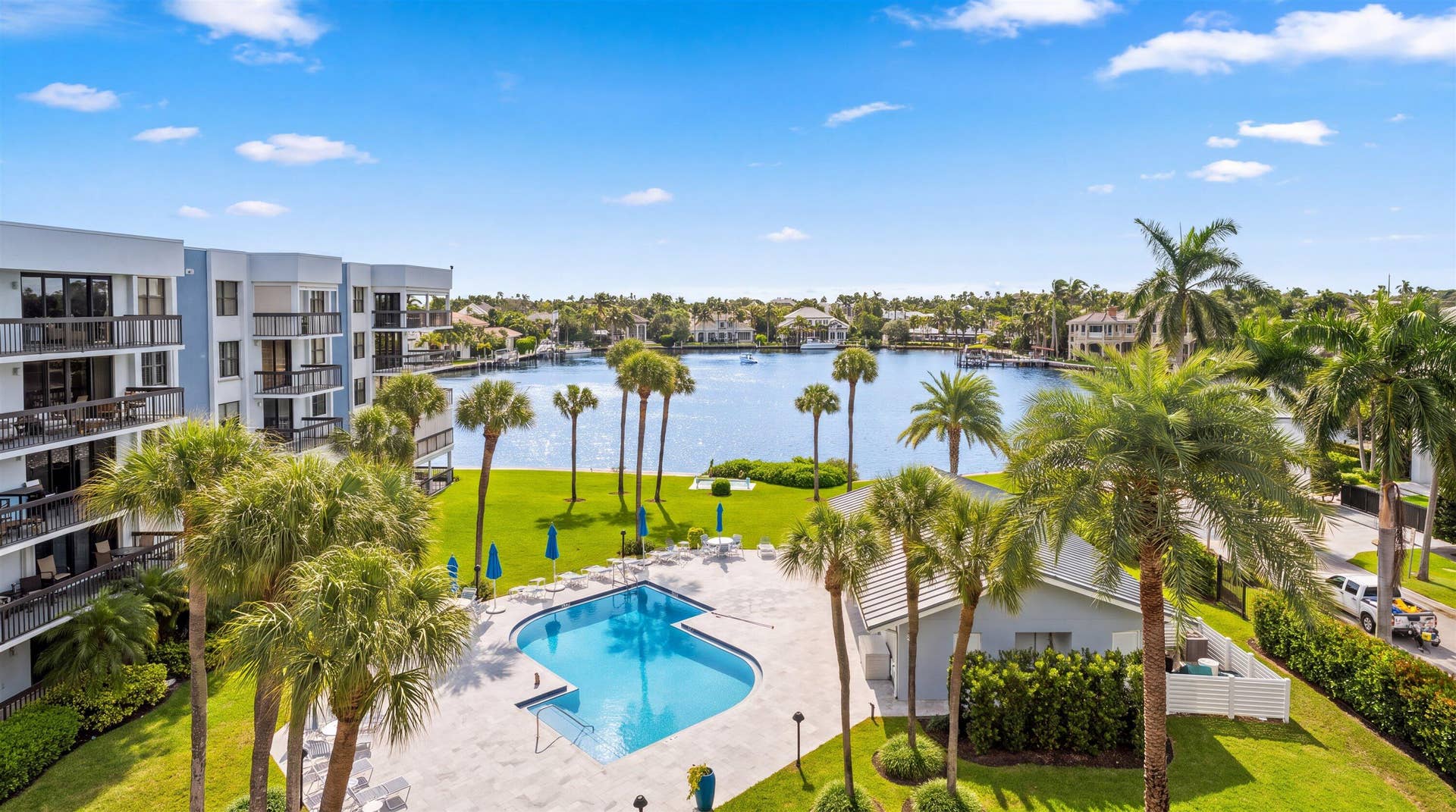 611 SE 7TH Street, #PH-5, Delray Beach, FL 33483 33-611 SE 7th St PH 5