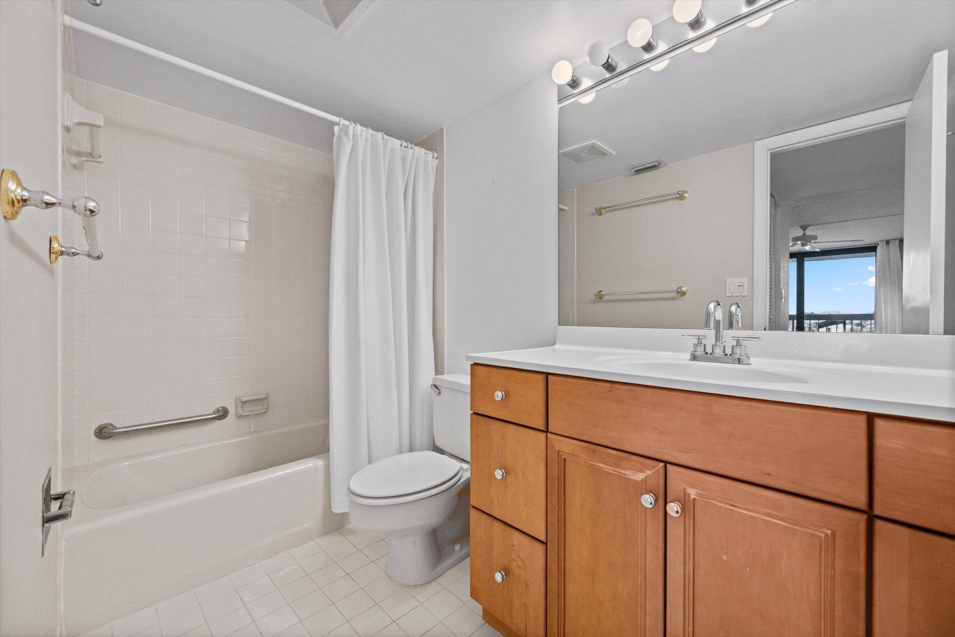 611 SE 7TH Street, #PH-5, Delray Beach, FL 33483 24-DSC_2069