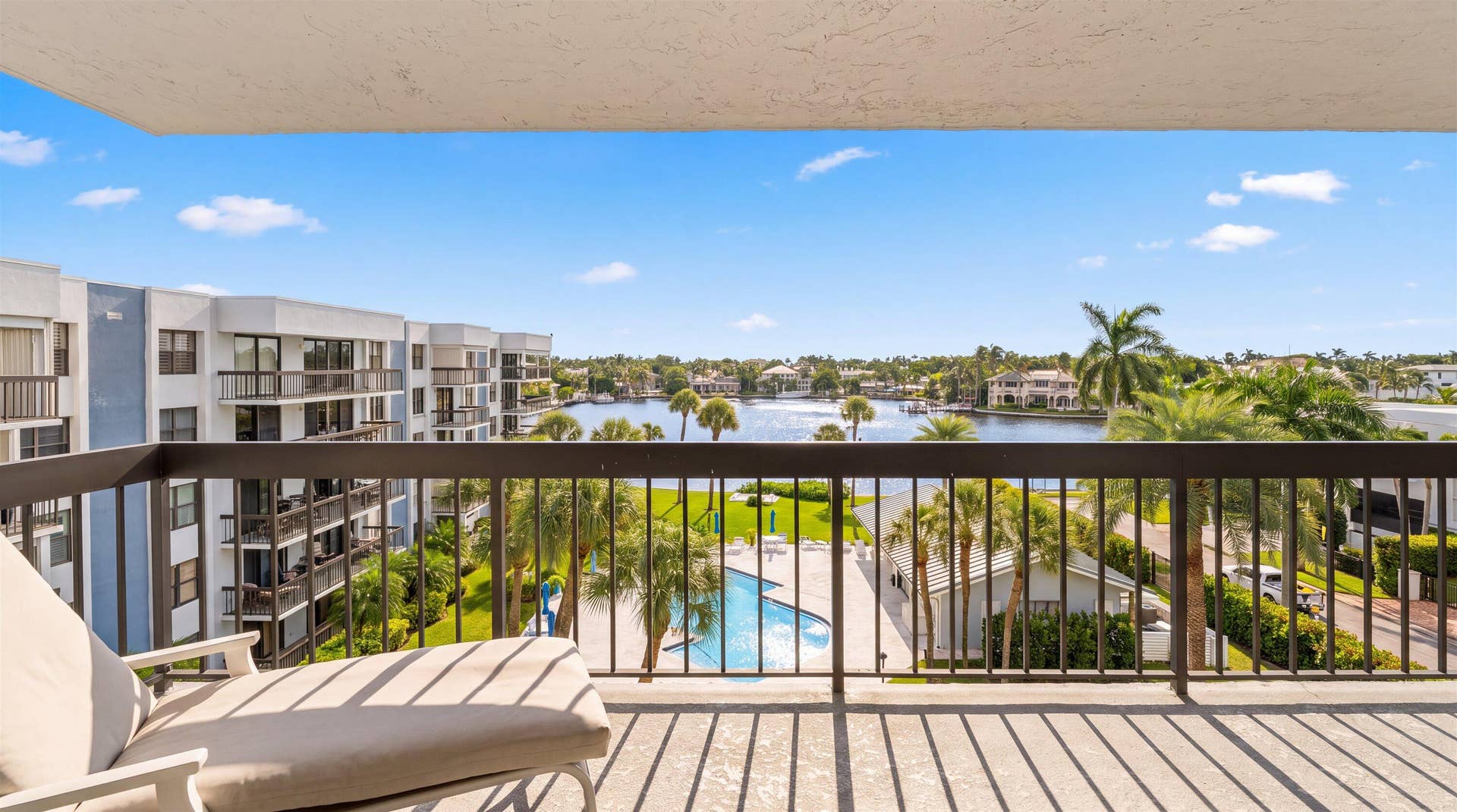 611 SE 7TH Street, #PH-5, Delray Beach, FL 33483 34-611 SE 7th St PH 5