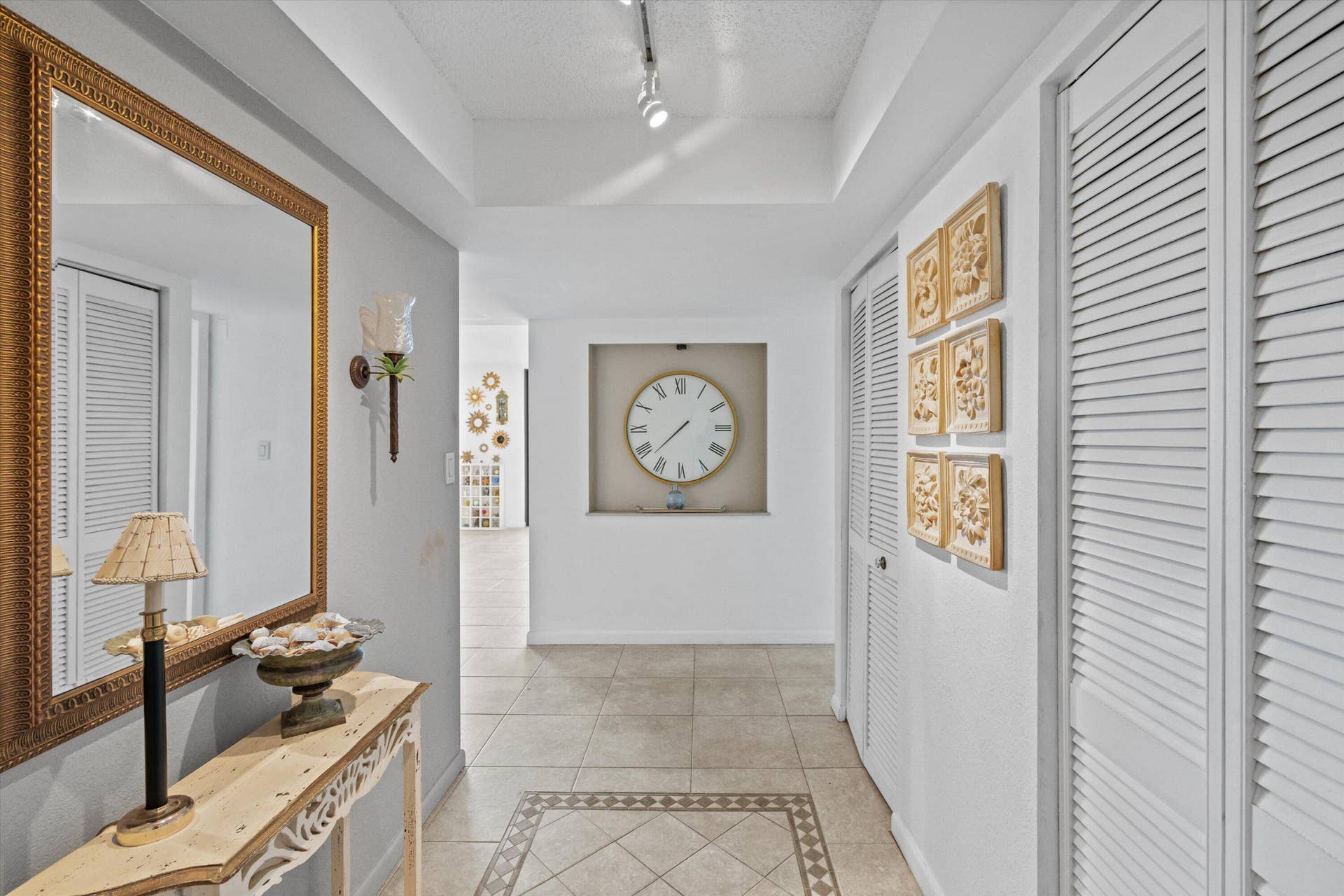 611 SE 7TH Street, #PH-5, Delray Beach, FL 33483 Entry
