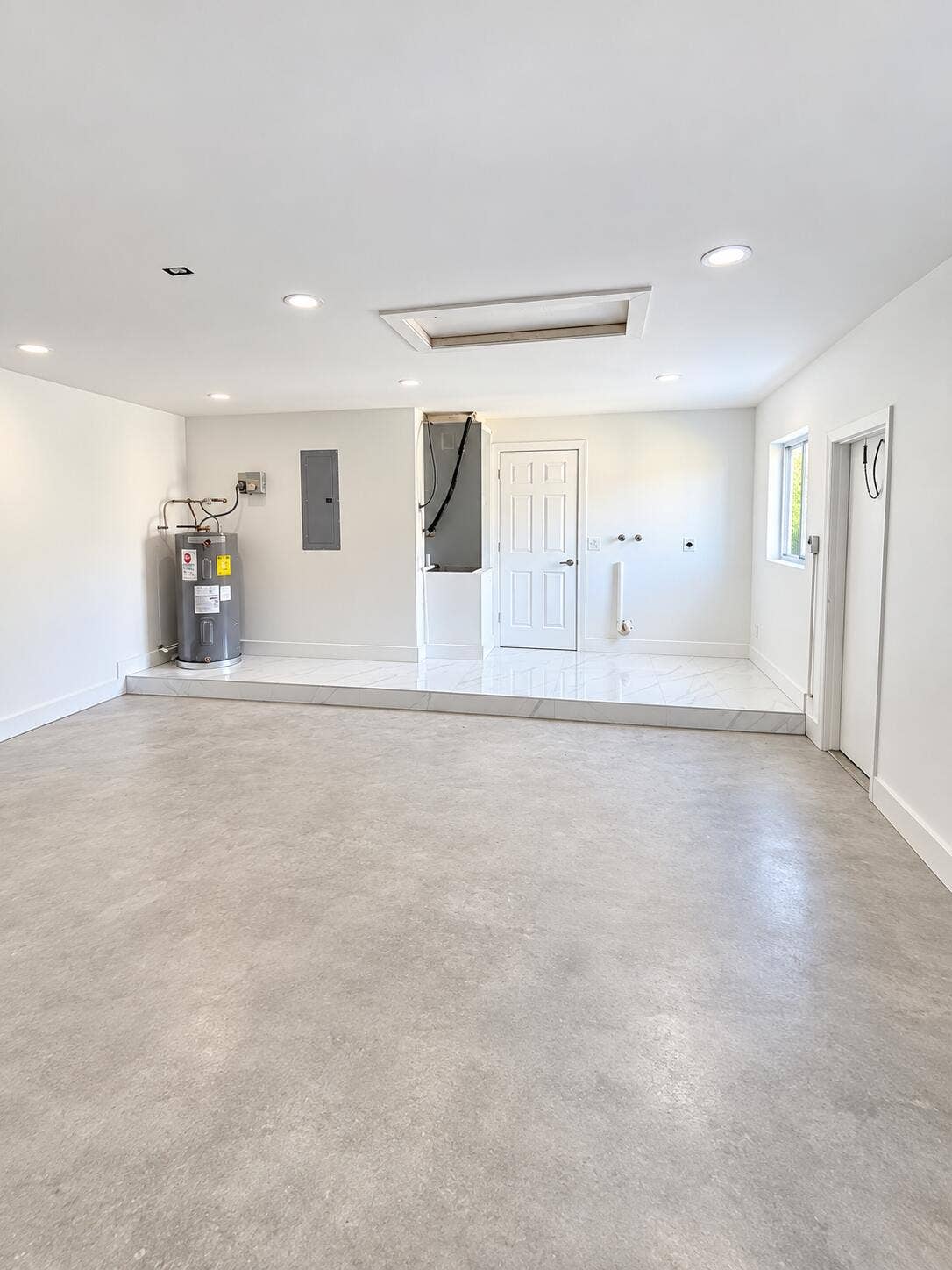 2210 NW 93RD Avenue, Pembroke Pines, FL 33024 D4955648-61B3-4301-8578-22950DC065F0