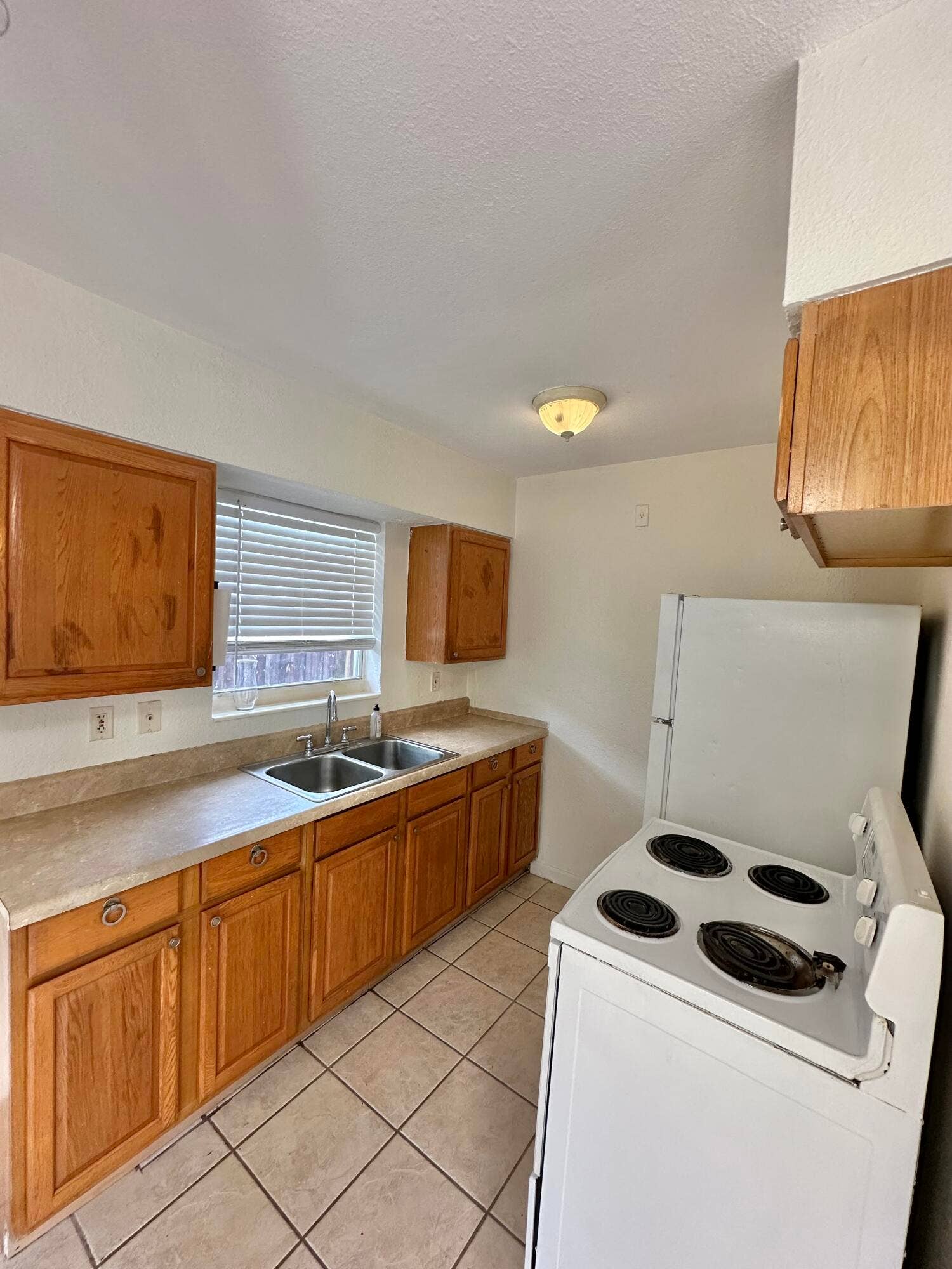 1411 NW 2ND Avenue, Fort Lauderdale, FL 33311 IMG_0096