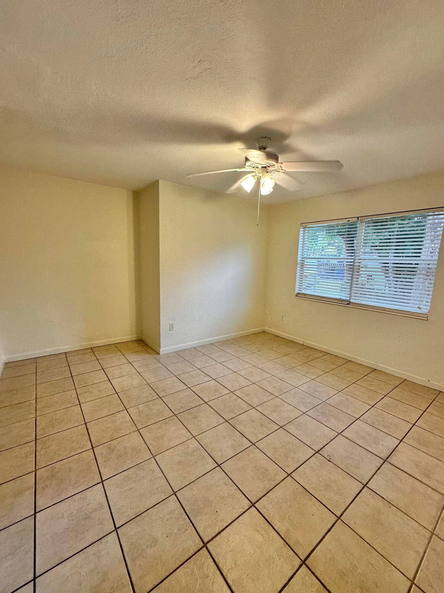 1411 NW 2ND Avenue, Fort Lauderdale, FL 33311 IMG_0053