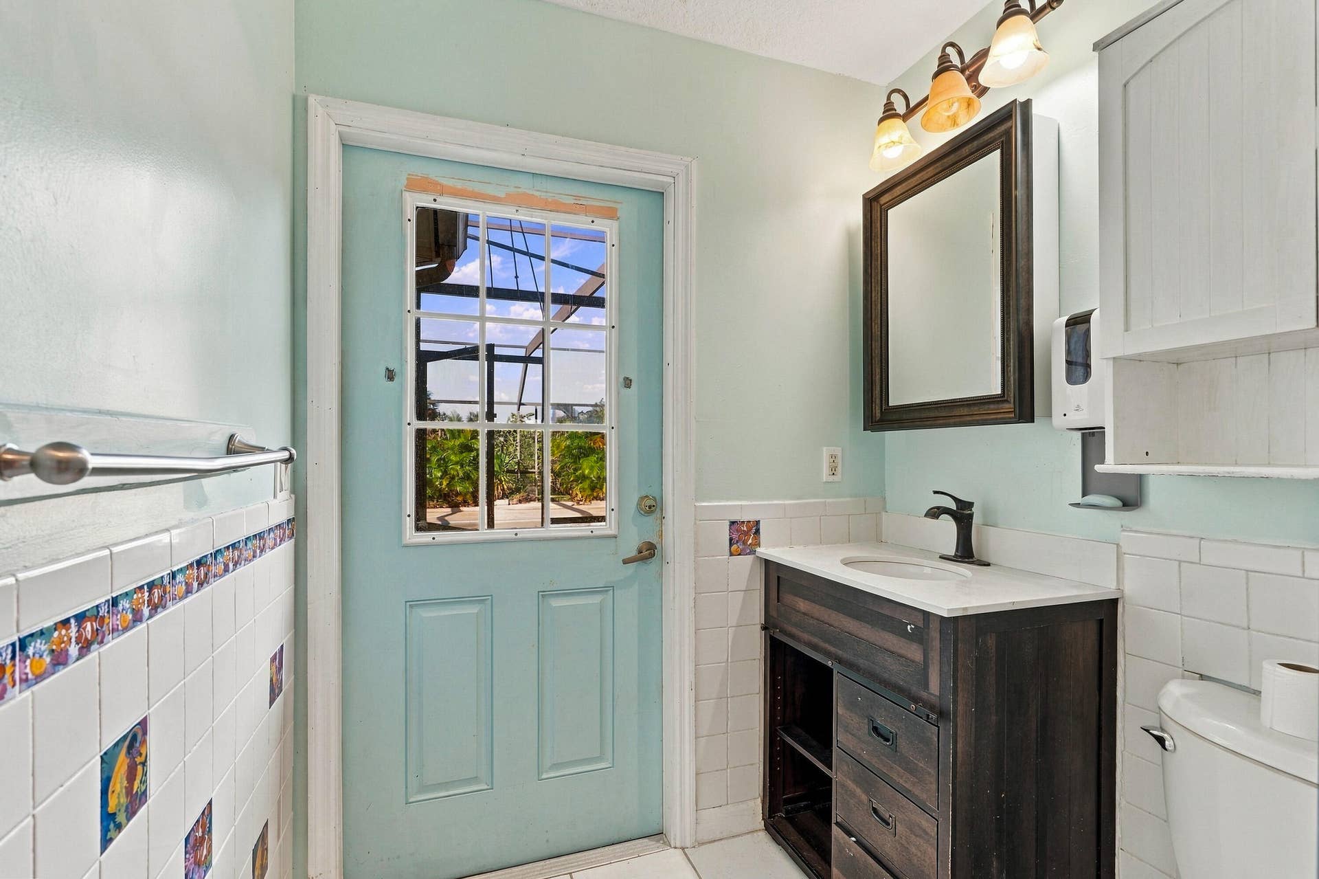 Main Floor Bathroom