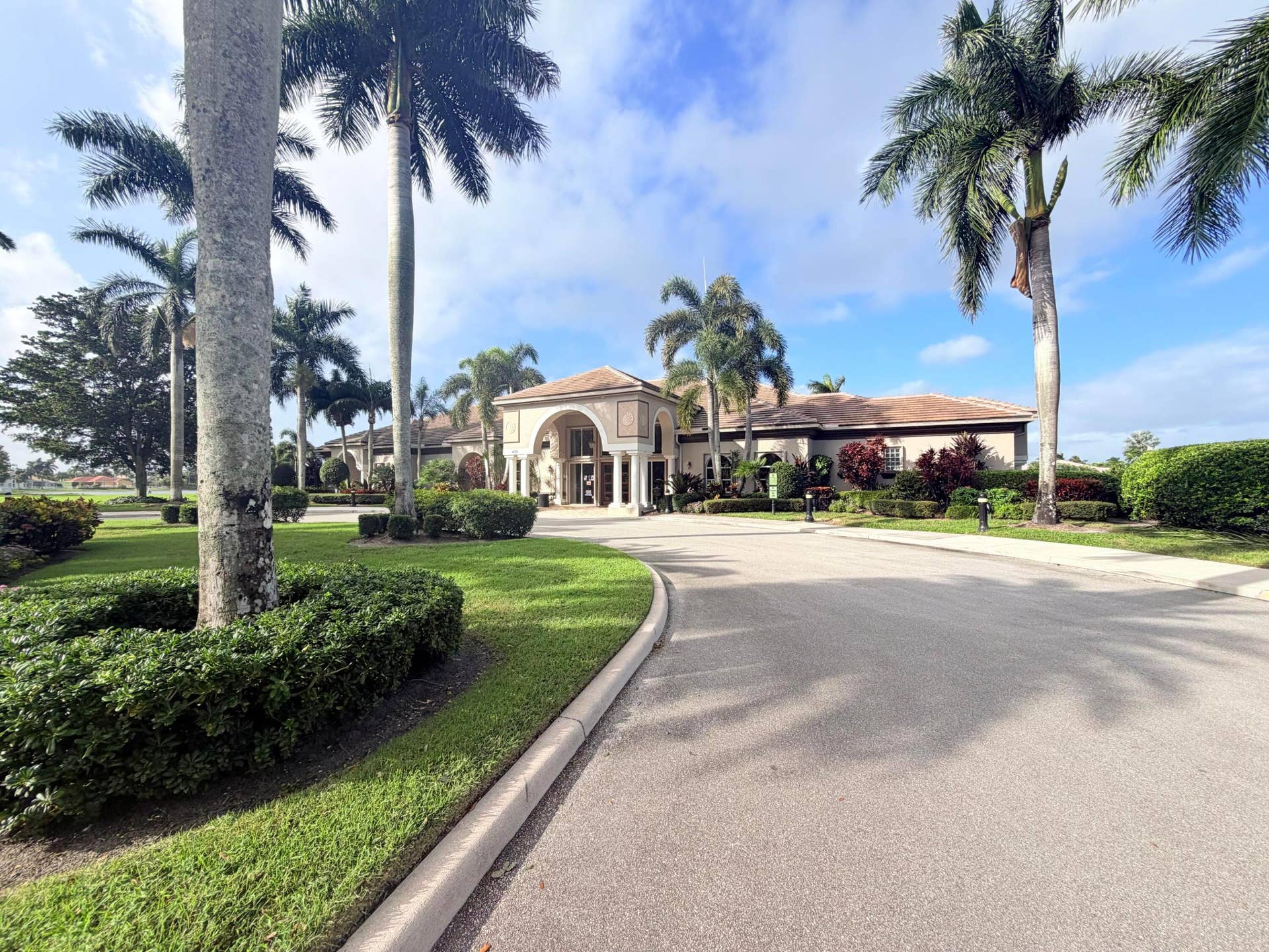 11779 OSPREY POINT Circle, Wellington, FL 33449 club house
