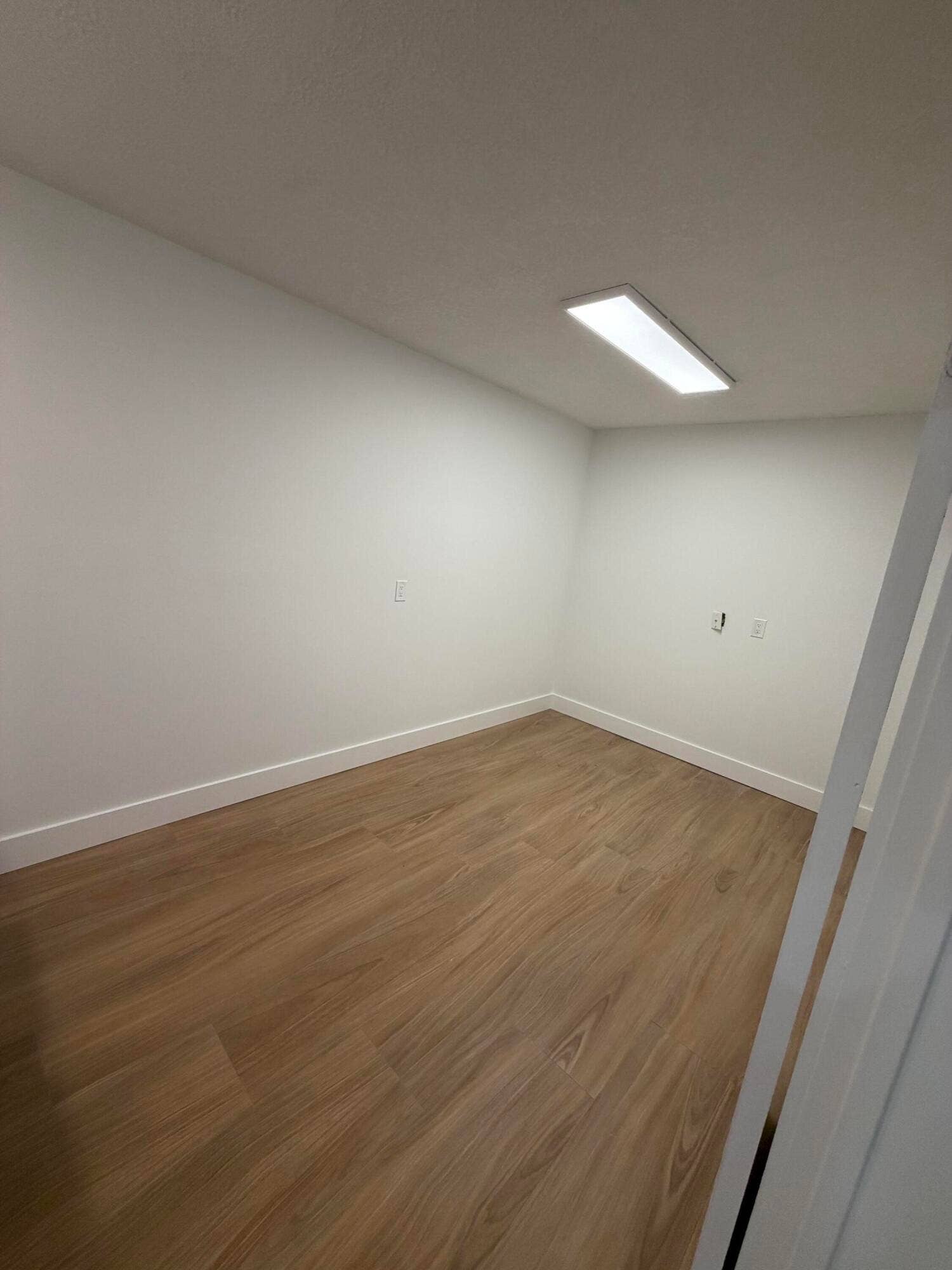 2421 VILLAGE Boulevard, #406, West Palm Beach, West Palm Beach, FL 33409 IMG_1922