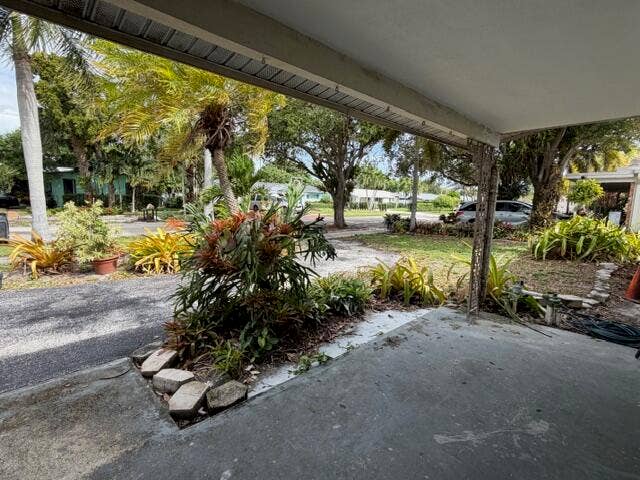 216 SE 10th Court, Deerfield Beach, FL 33441 IMG_7113