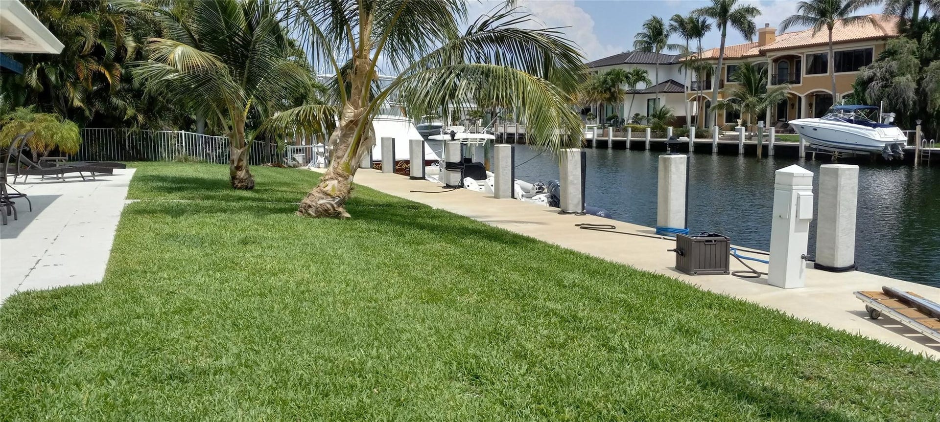2330 NE 33RD Street, Lighthouse Point, Lighthouse Point, FL 33064 Nice grass area between pool and dock
