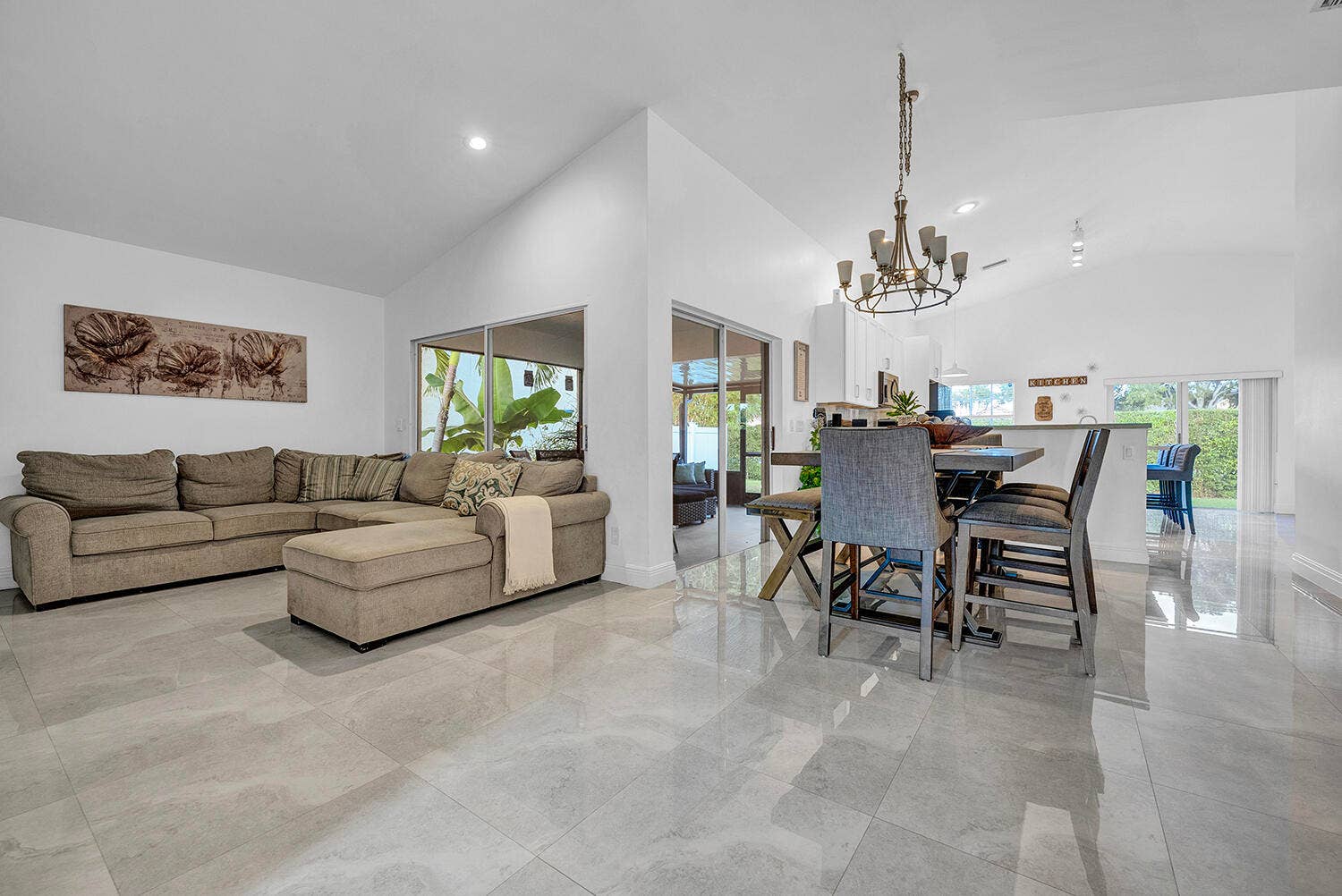 10580 PEBBLE COVE Lane, Boca Raton, FL 33498 DSC04910
