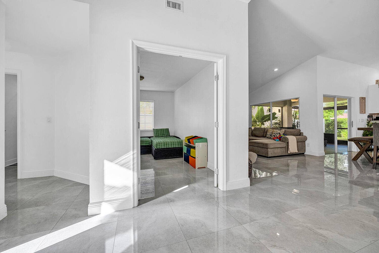 10580 PEBBLE COVE Lane, Boca Raton, FL 33498 DSC04886