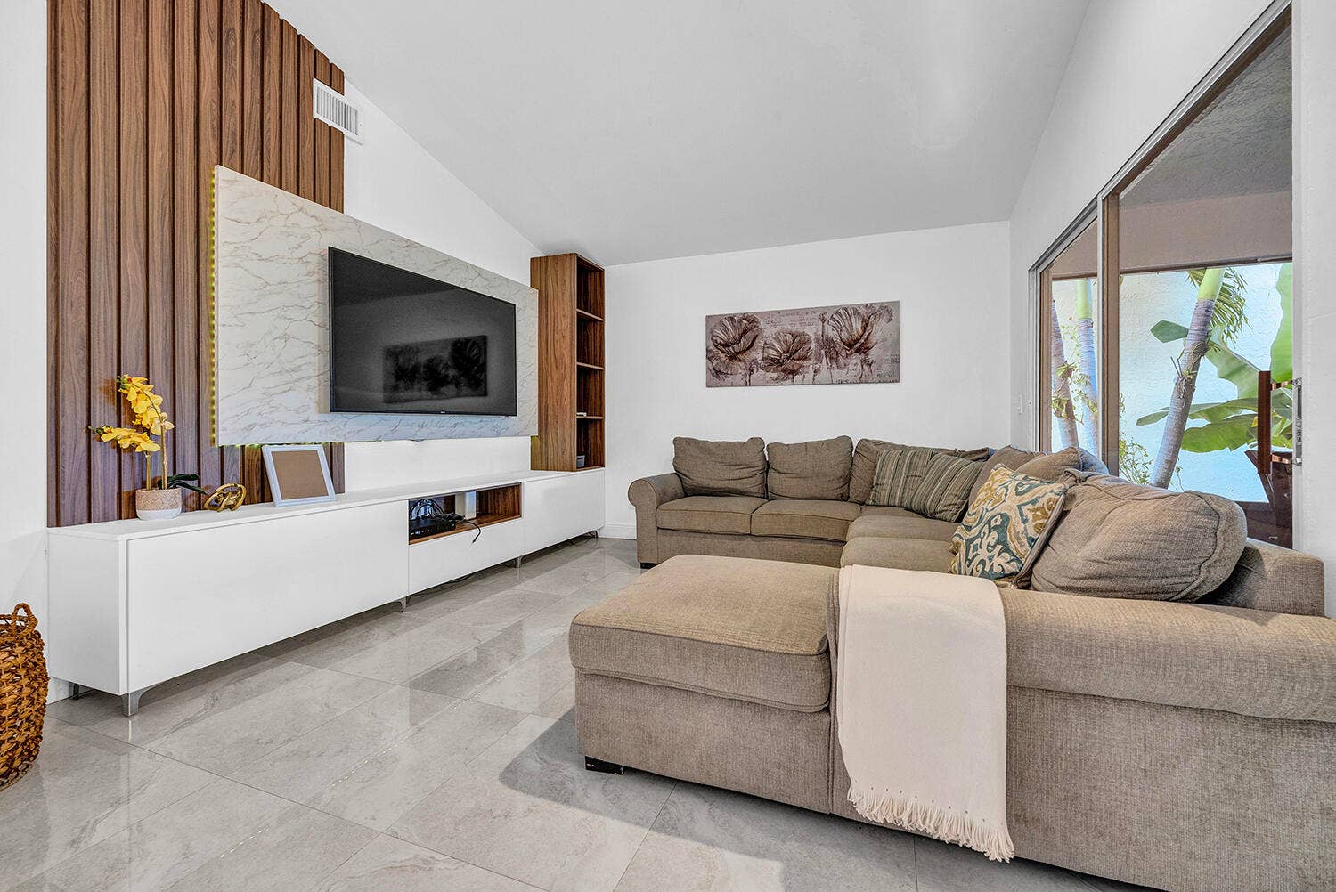 10580 PEBBLE COVE Lane, Boca Raton, FL 33498 DSC04907