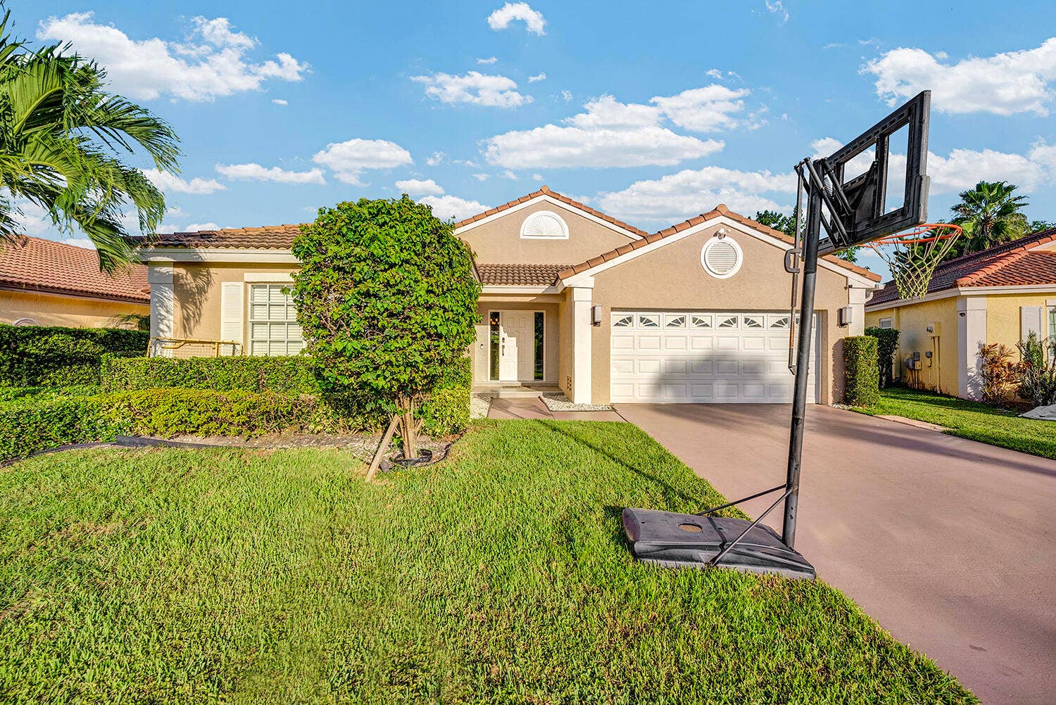 10580 PEBBLE COVE Lane, Boca Raton, FL 33498 DSC05000
