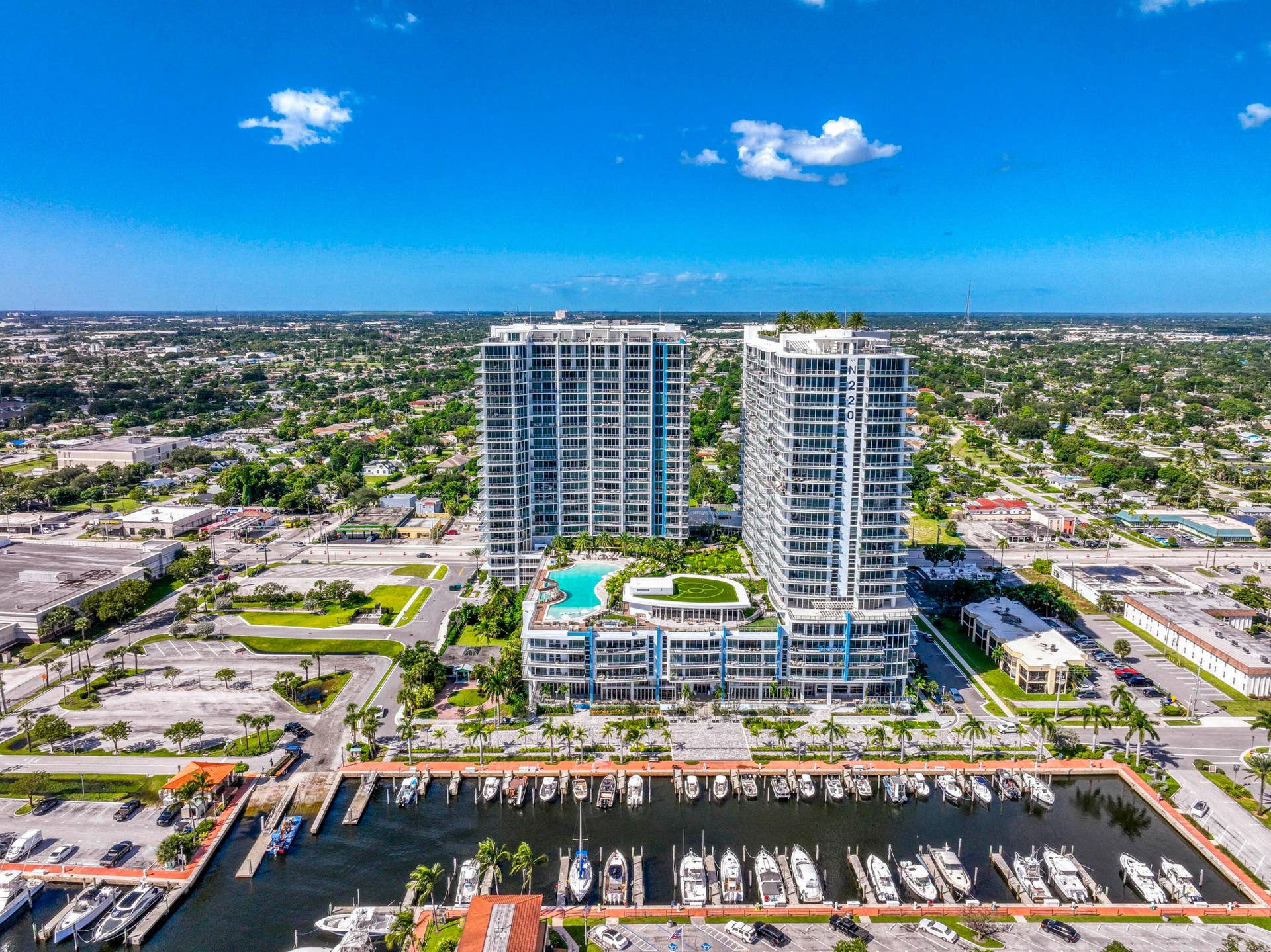 220 Lake Shore Drive, #813, West Palm Beach, FL 33403 Marina