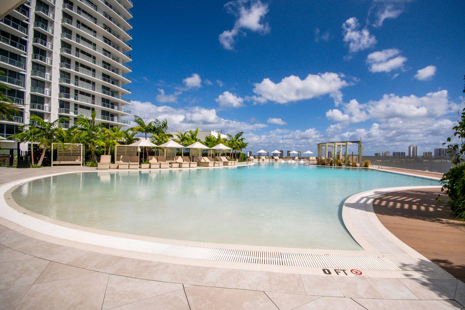 220 Lake Shore Drive, #813, West Palm Beach, FL 33403 Beach Entry Pool