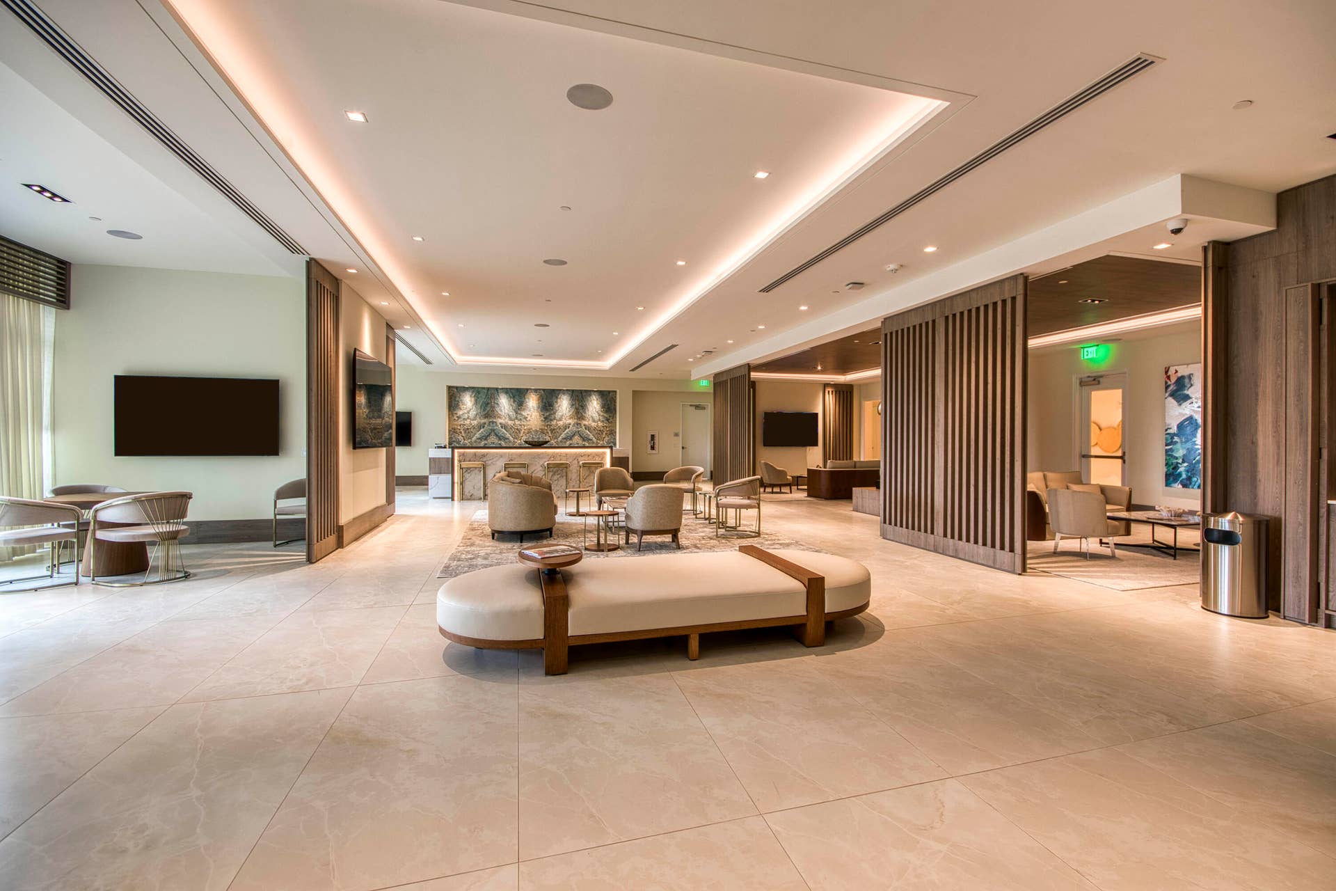 220 Lake Shore Drive, #813, West Palm Beach, FL 33403 Club Room