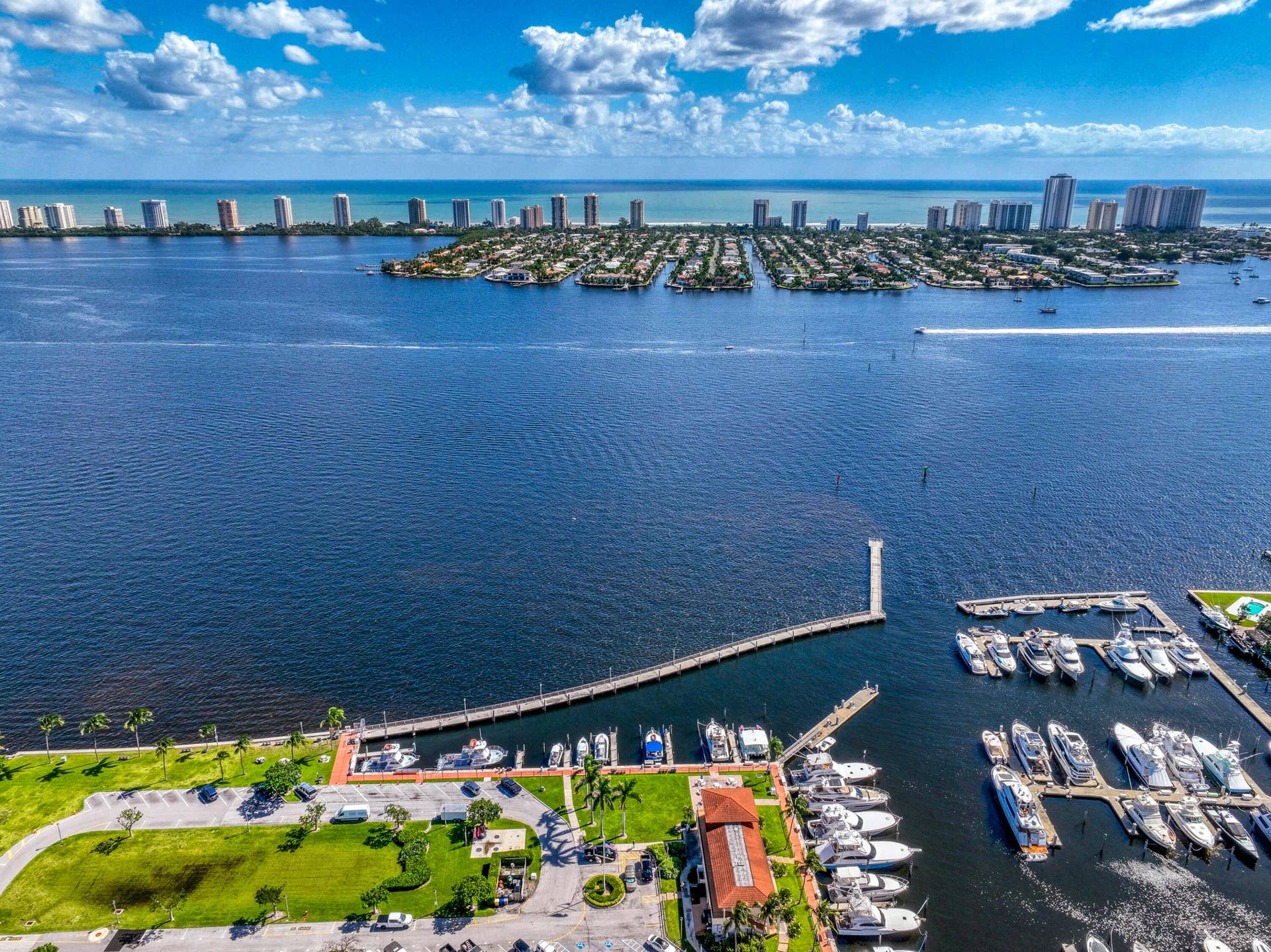 220 Lake Shore Drive, #813, West Palm Beach, FL 33403 Intracoastal + Ocean Views