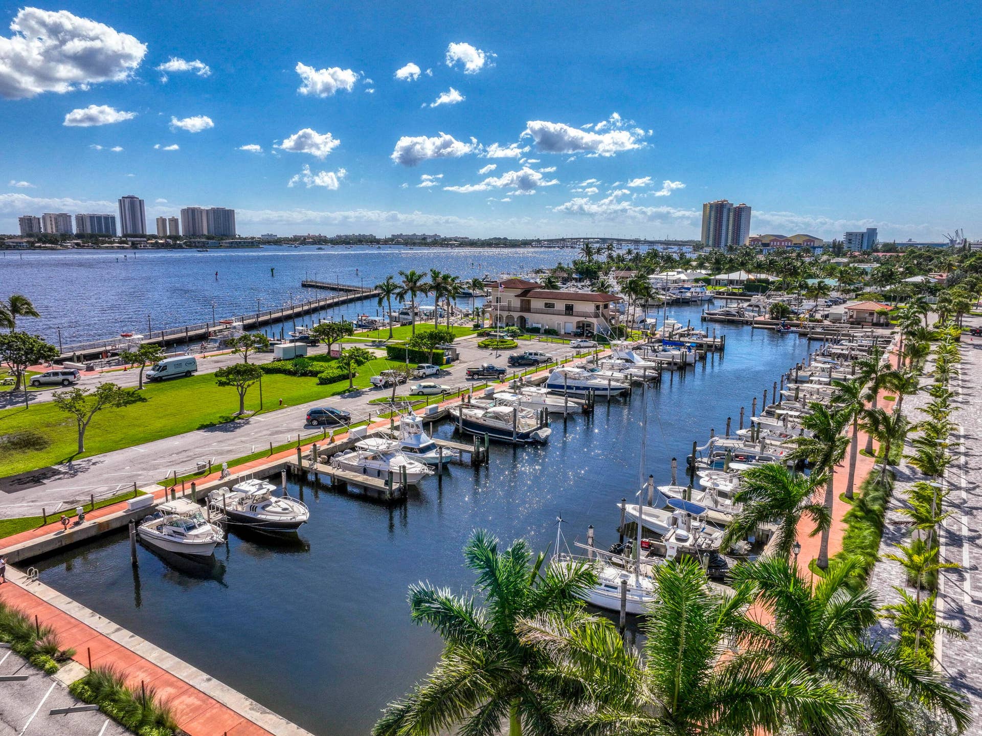 220 Lake Shore Drive, #813, West Palm Beach, FL 33403 Marina