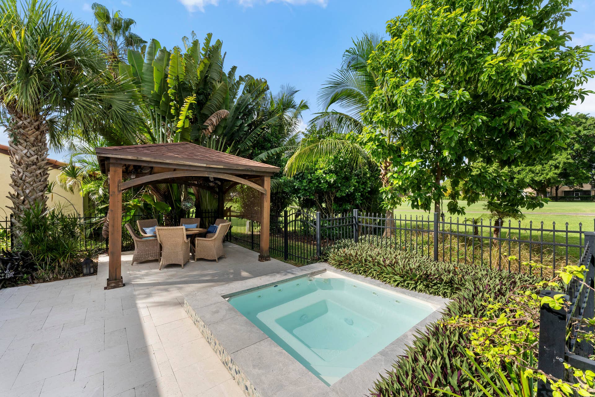 7029 GOLF POINTE Circle, Tamarac, FL 33321 7029_Golf_Pointe_Circle-36