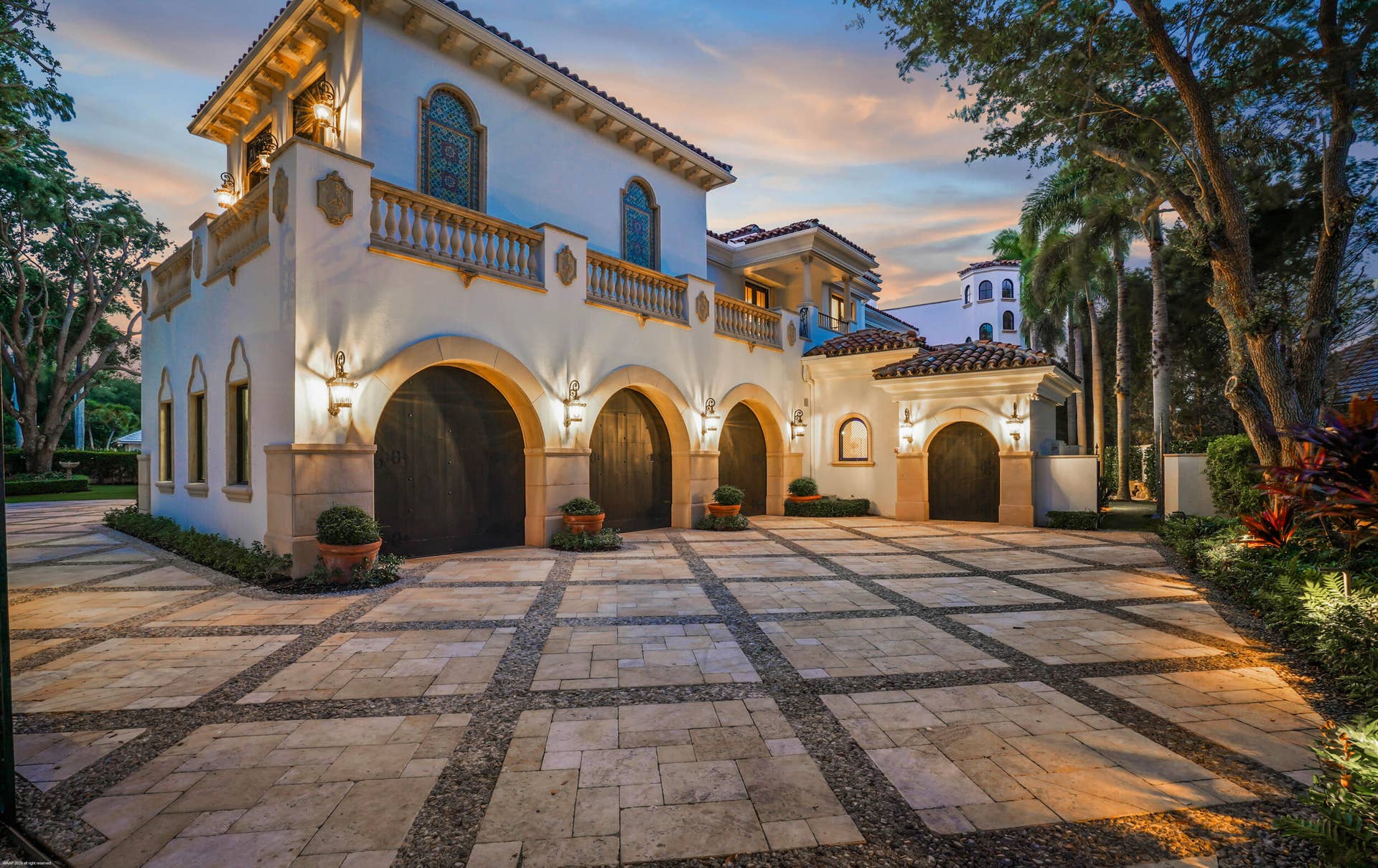 370 Eagle Drive, Jupiter, FL 33477 Garage