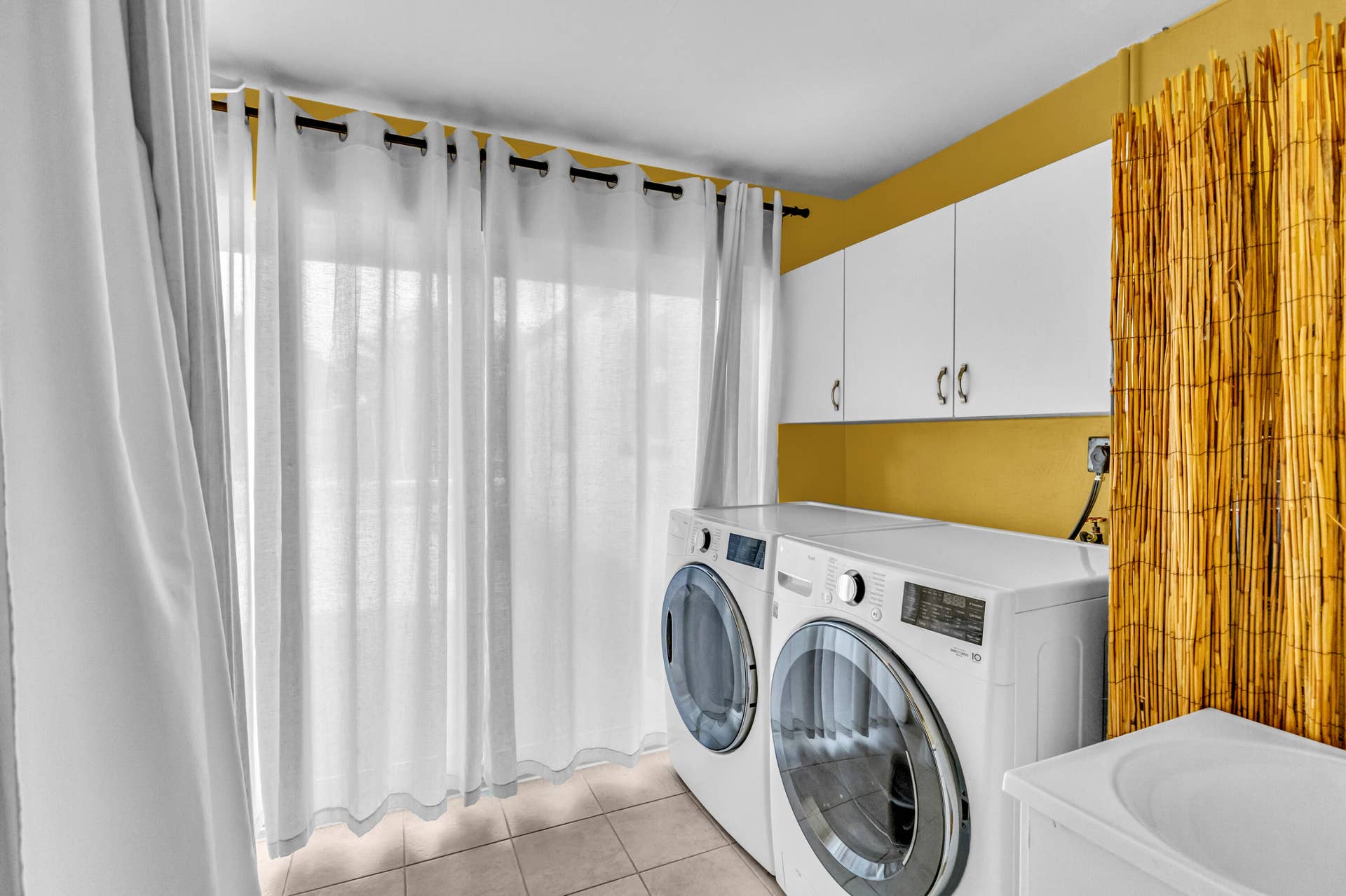 24 - Laundry Room 1