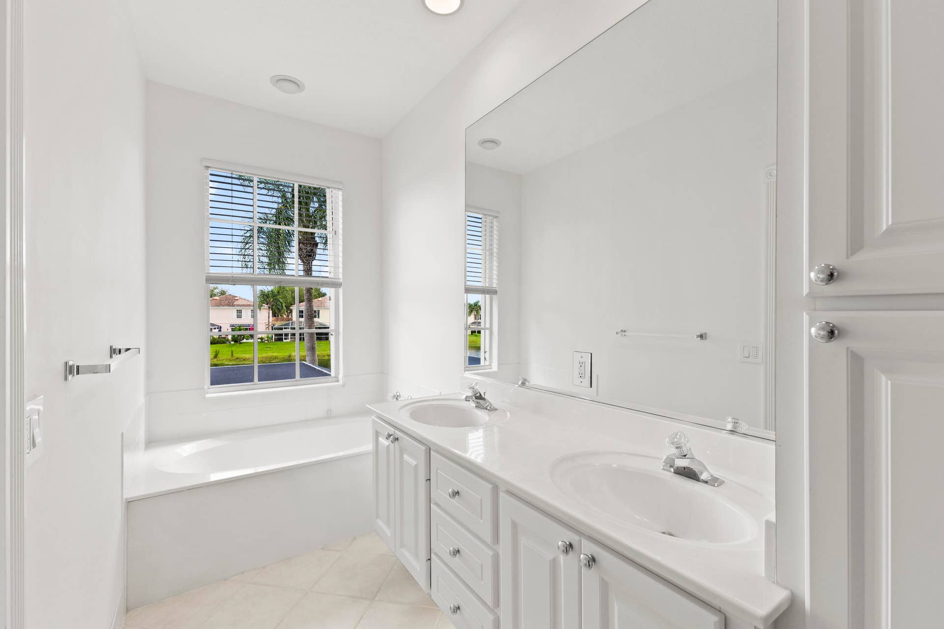 2006 W Tigris Drive, West Palm Beach, West Palm Beach, FL 33411 Primary Bathroom