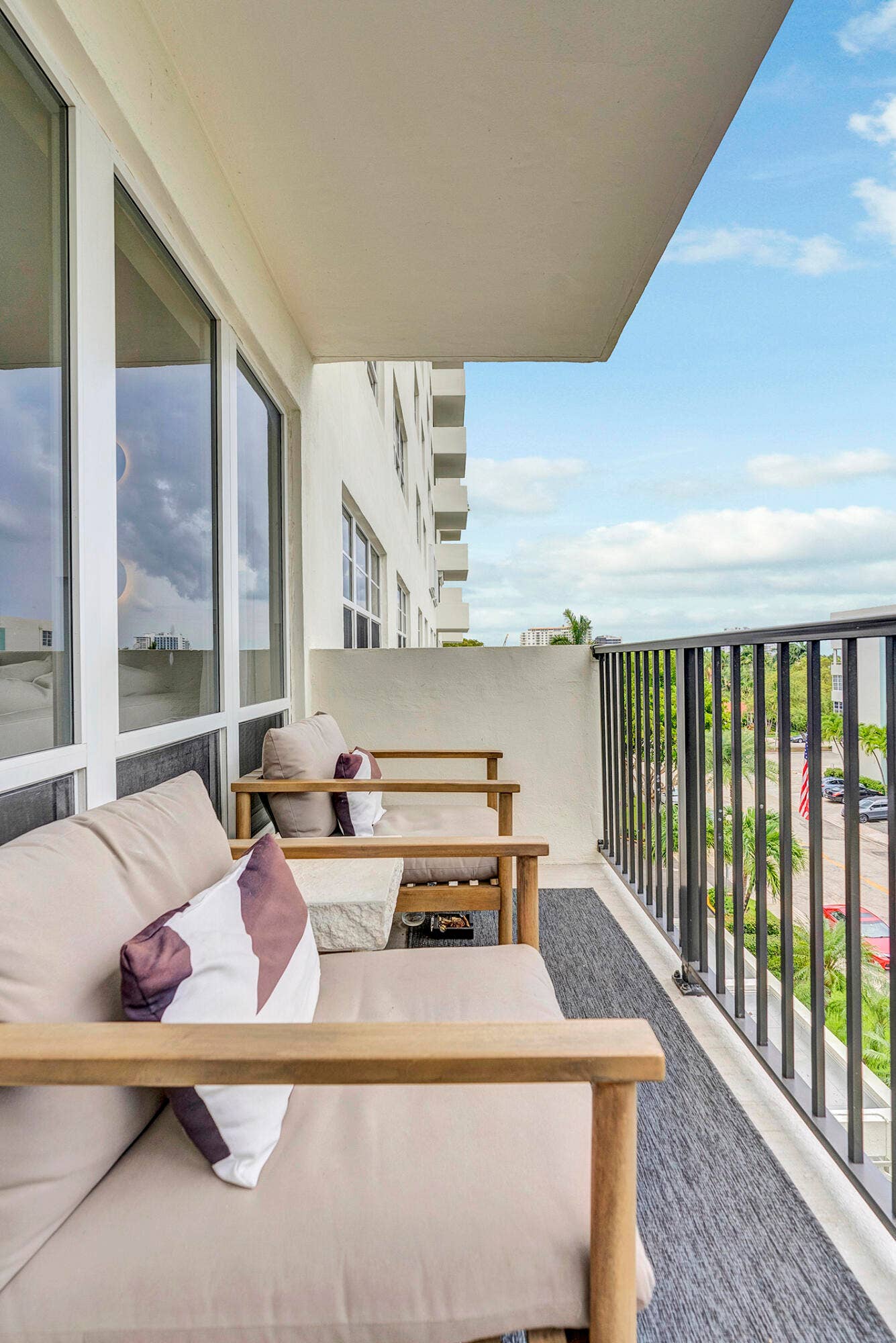 340 SUNSET Drive, #505, Fort Lauderdale, Fort Lauderdale, FL 33301 Balcony