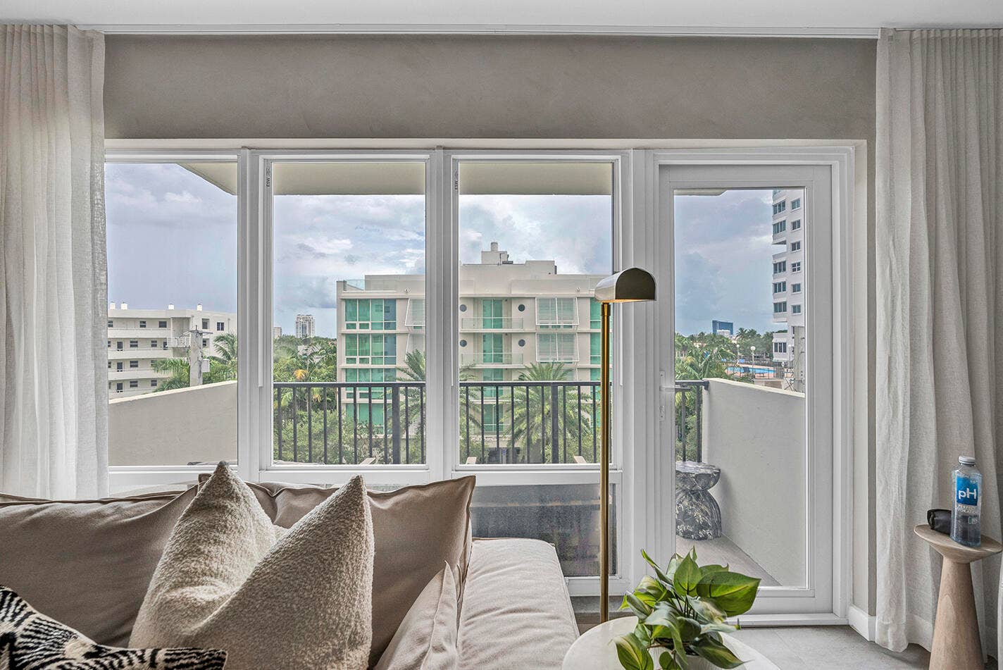 340 SUNSET Drive, #505, Fort Lauderdale, Fort Lauderdale, FL 33301 Balcony