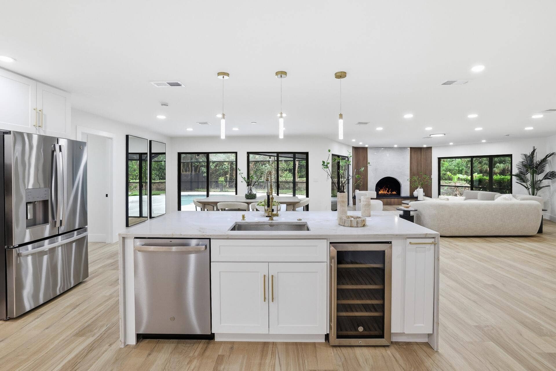 8862 Wendy Lane S, West Palm Beach, FL 33411 Kitchen Island