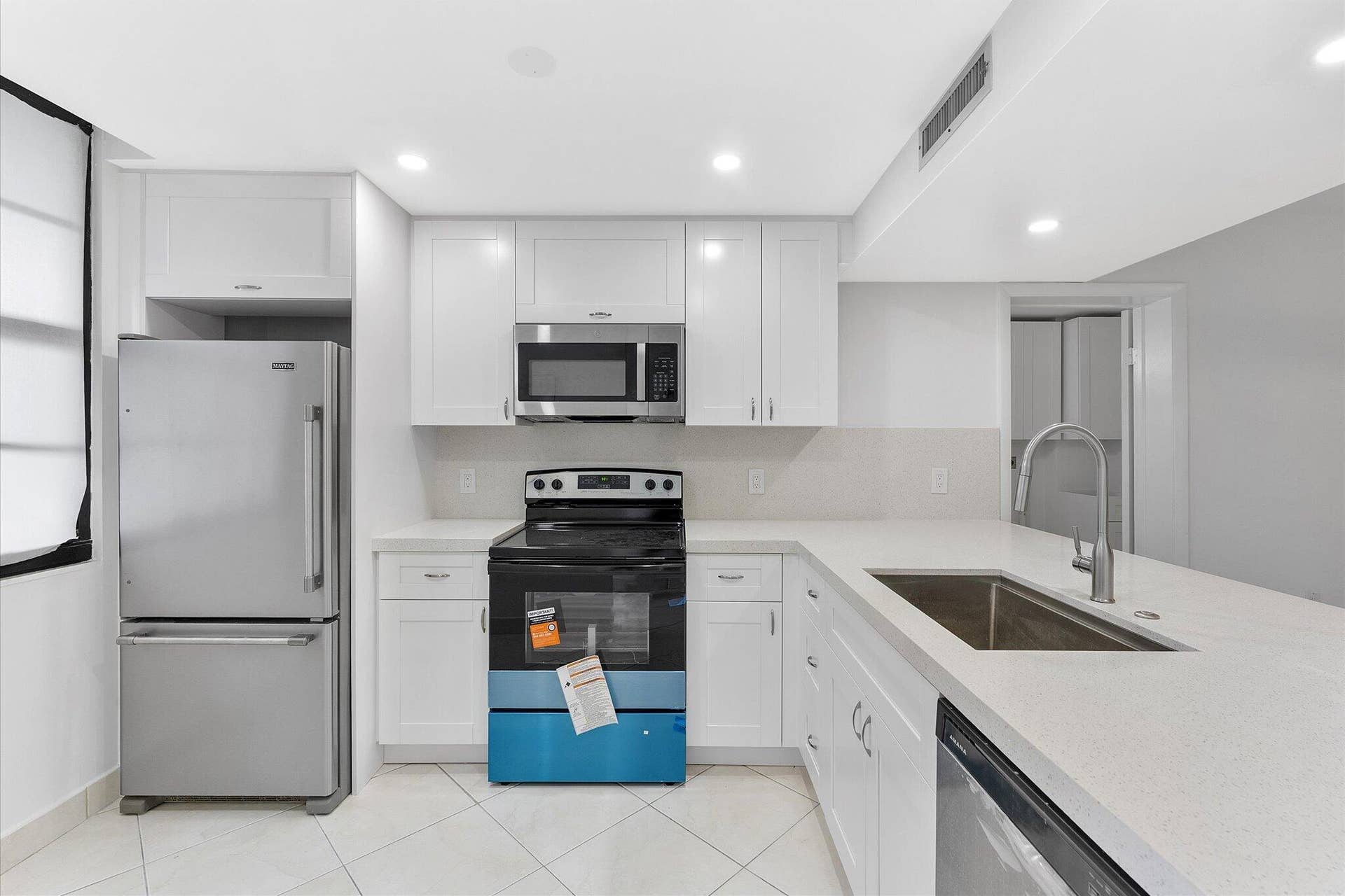 1528 WHITEHALL Drive, #306, Davie, FL 33324 16-1528 Whitehall Drive_016